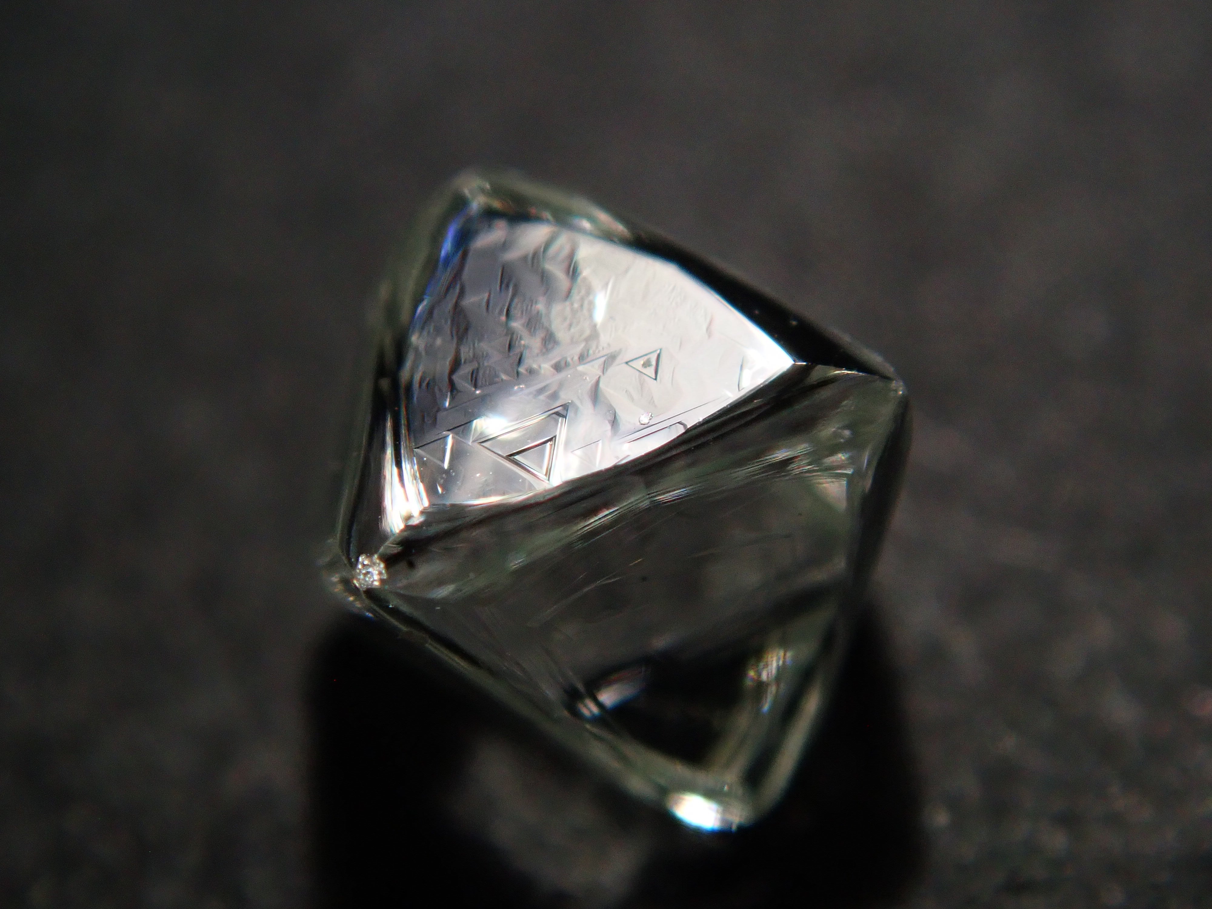 [Lottery Sale 0123_10] Canadian Green Diamond Rough (Sawable) 0.338ct Rough (with Trigon)