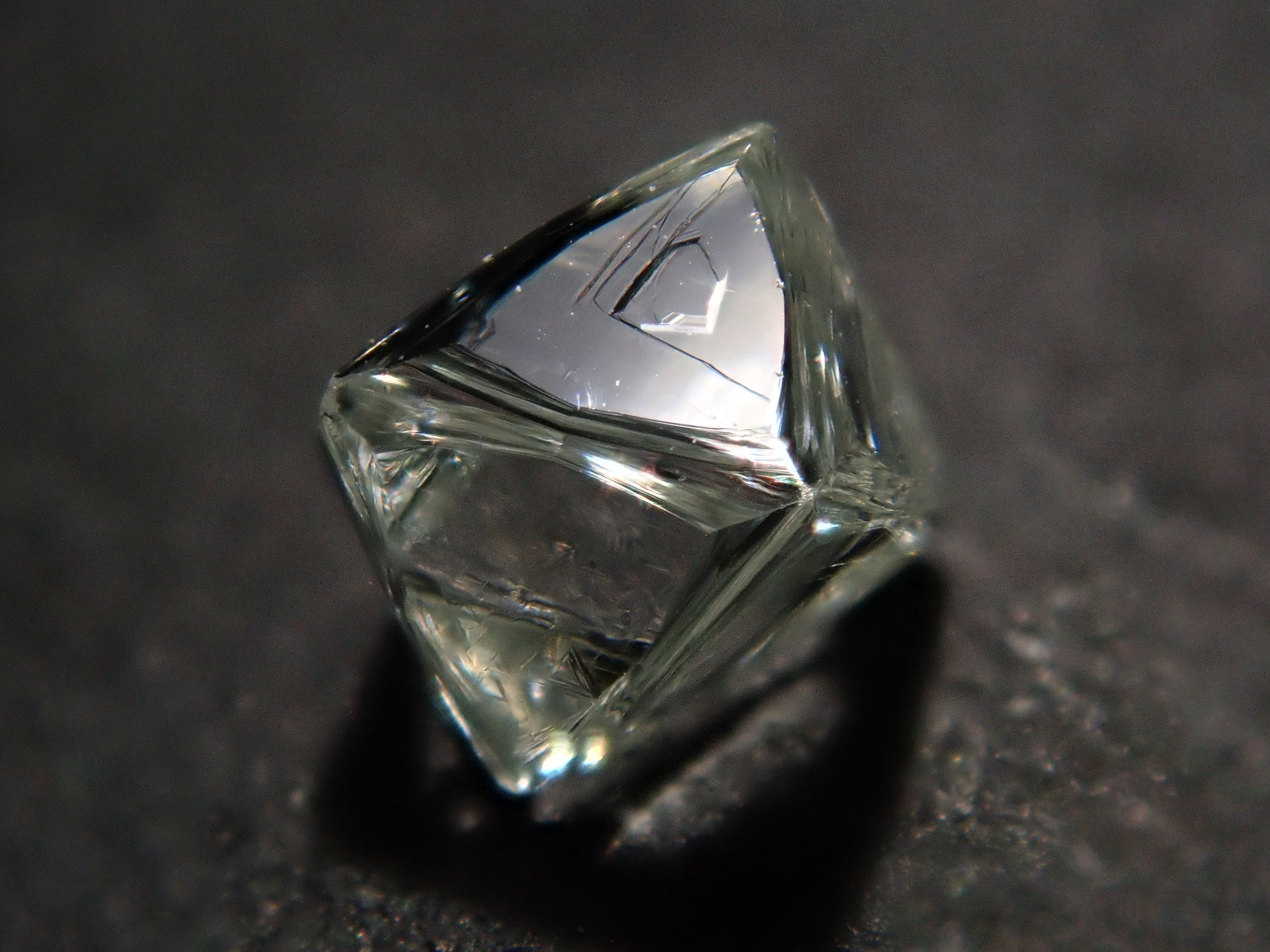 [Lottery Sale 0123_10] Canadian Green Diamond Rough (Sawable) 0.338ct Rough (with Trigon)