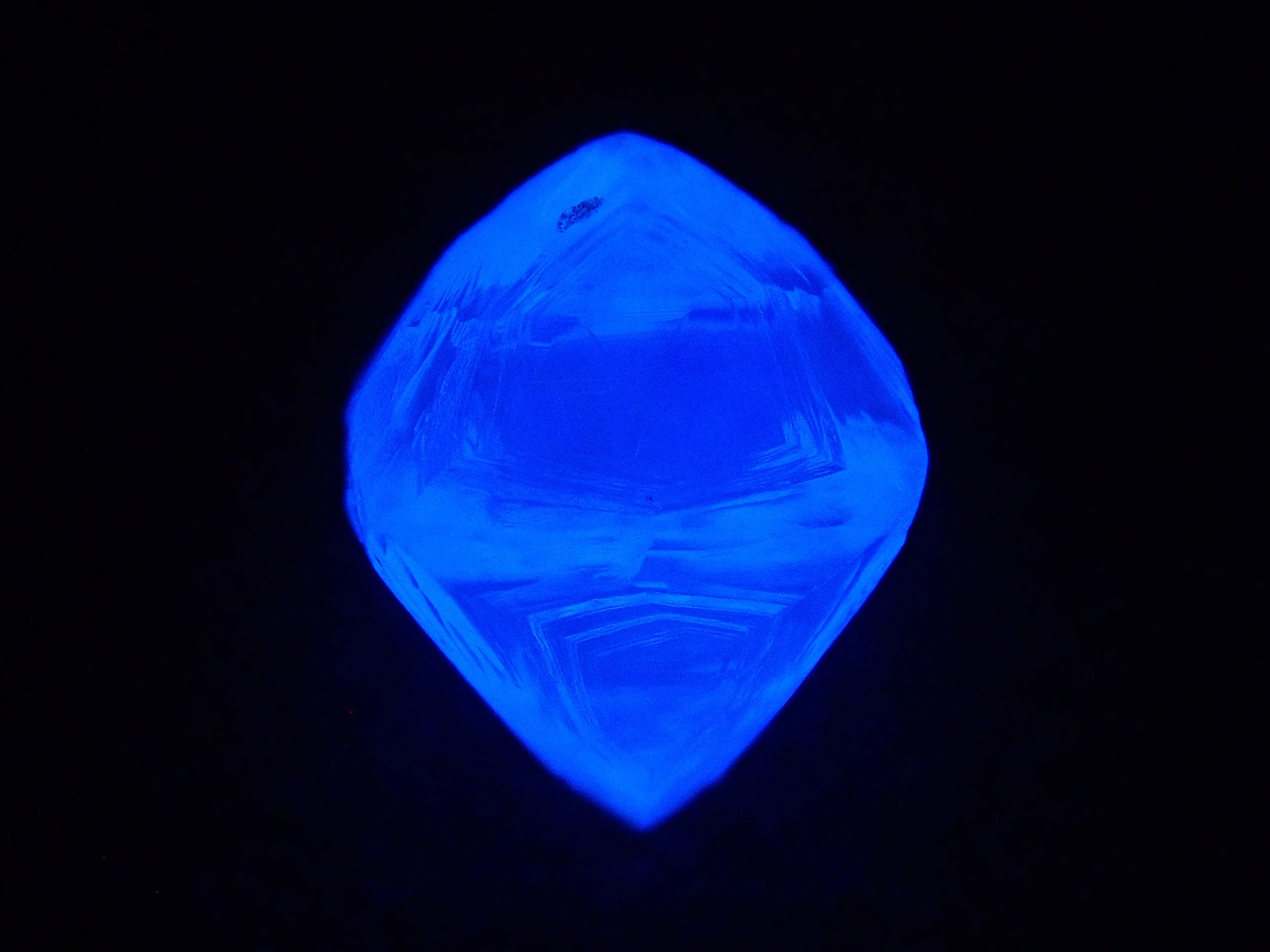 [Lottery Sale 0123_09] Angola Green Diamond Rough (Sawable) 0.528ct Rough (with Trigon)