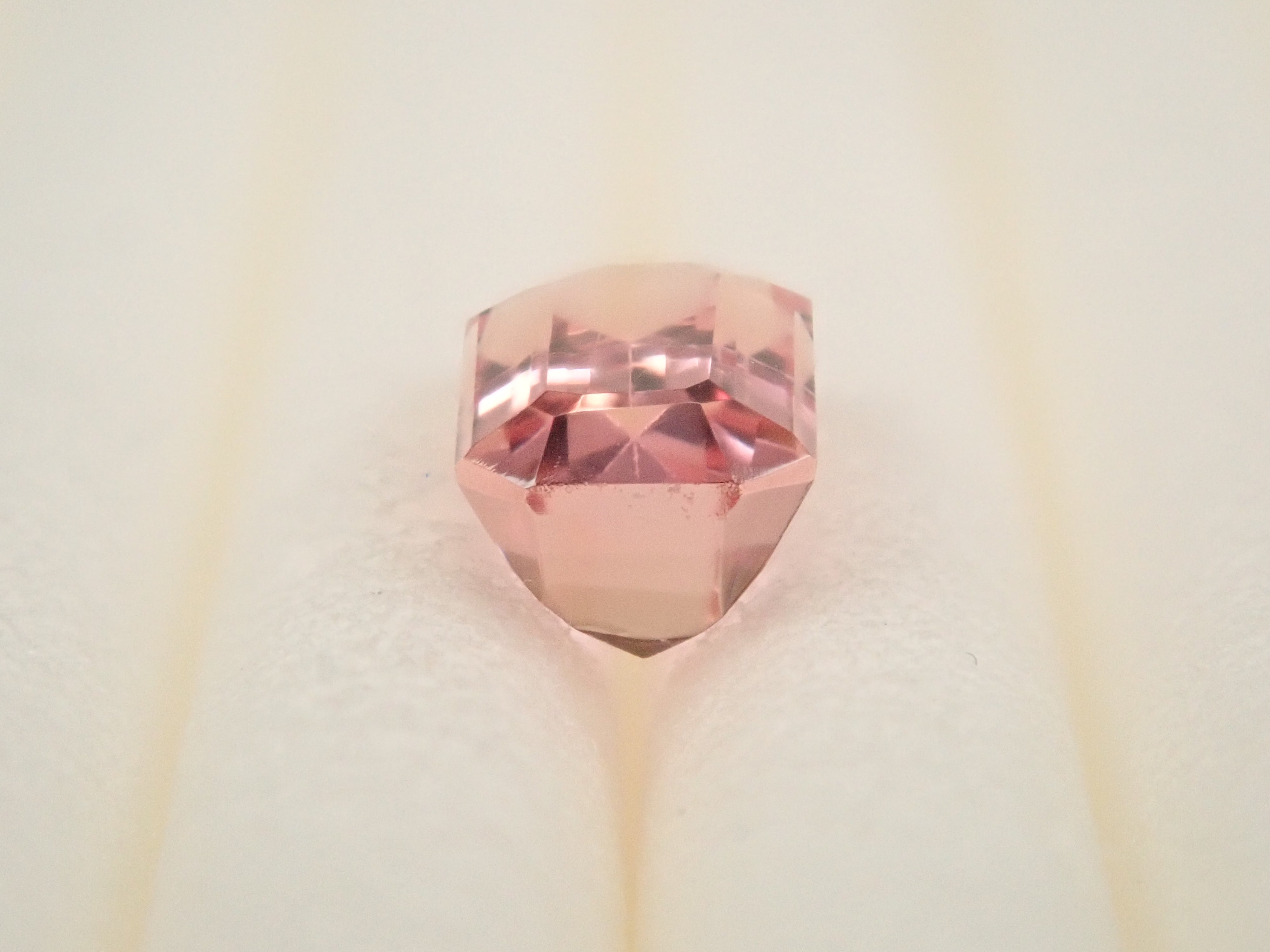 巴西未經加熱處理的粉紅帝王托帕石（雪莉粉）0.438克拉裸石