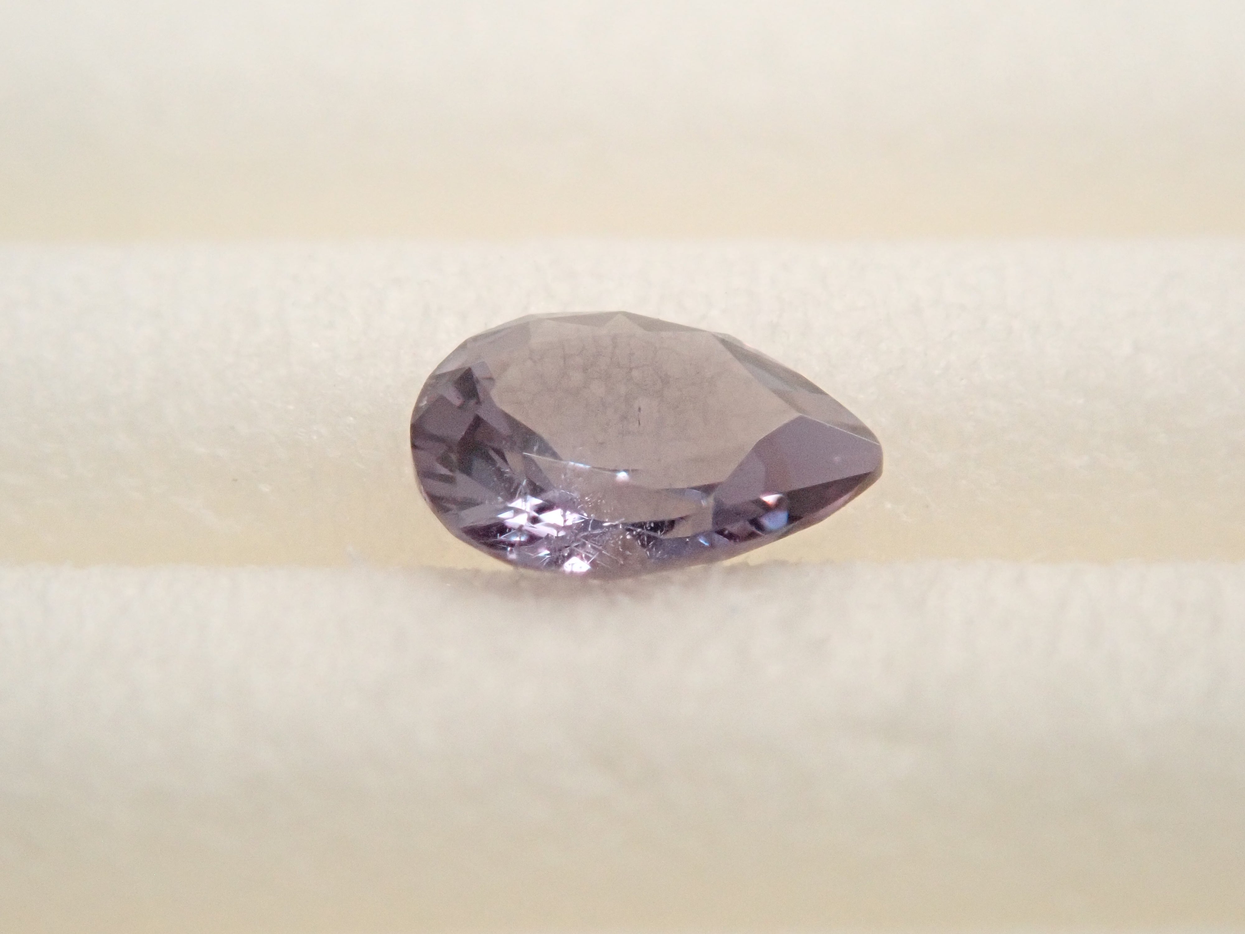 【1/27 22時販売】マダガスカル産ベキリーブルーガーネット（カラーチェンジガーネット） 0.150ctルース