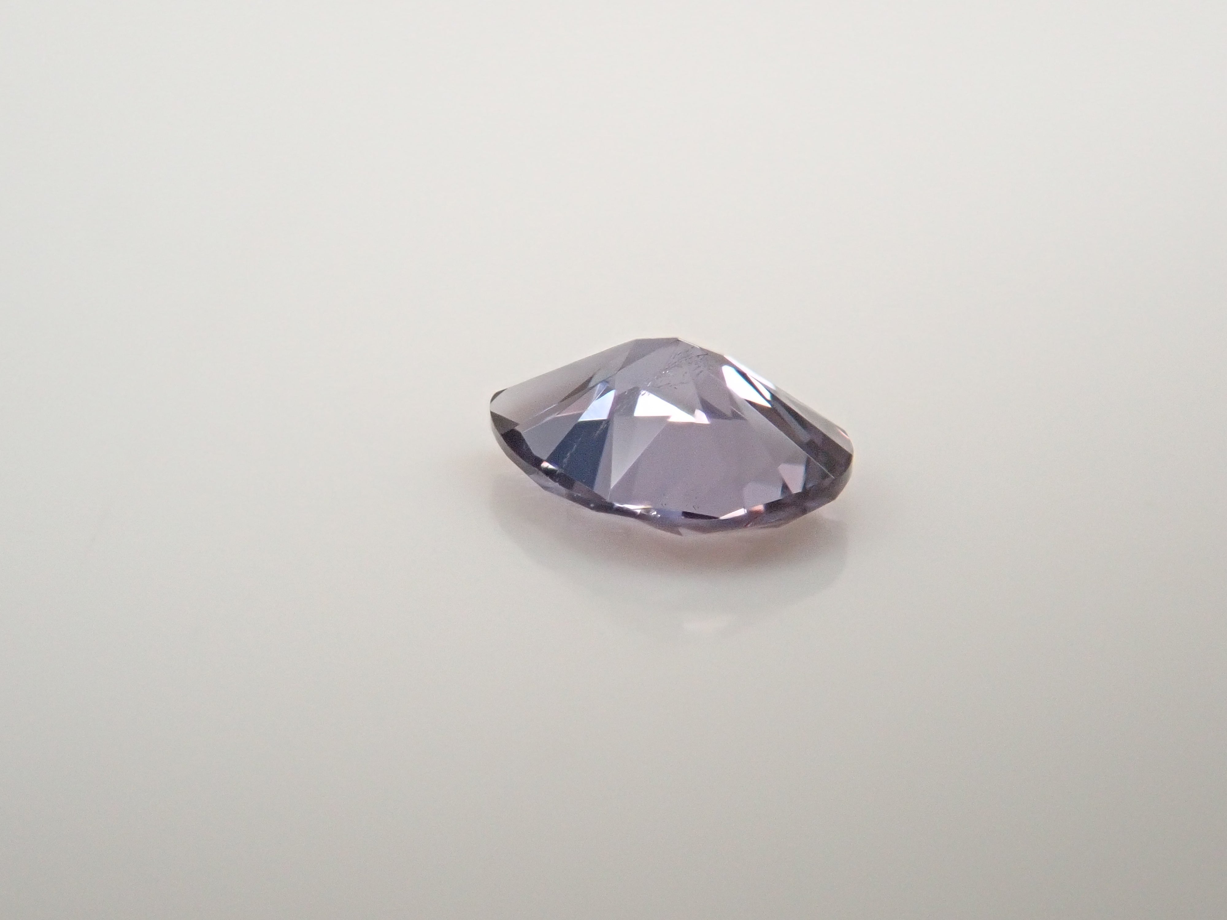 【1/27 22時販売】マダガスカル産ベキリーブルーガーネット（カラーチェンジガーネット） 0.150ctルース