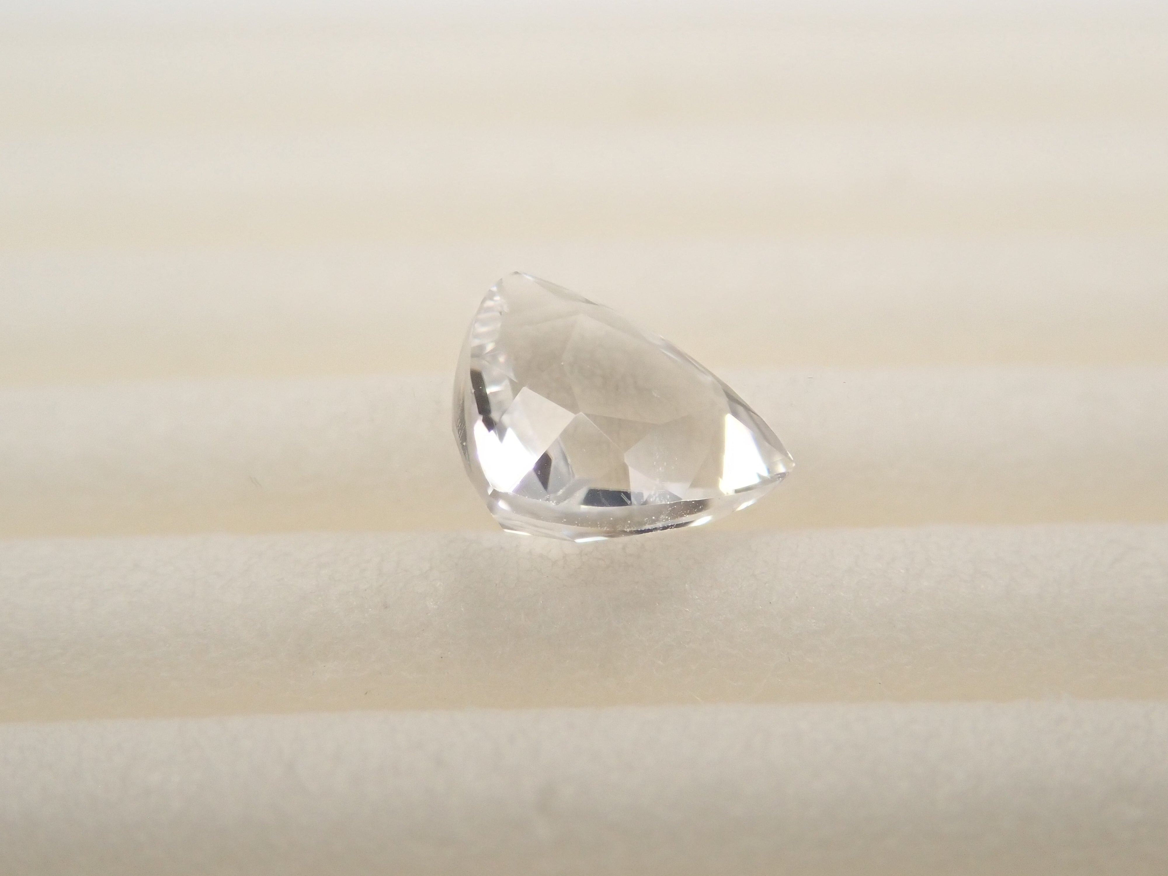 【1/26 22時販売】ロシア産フェナカイト 0.615ctルース