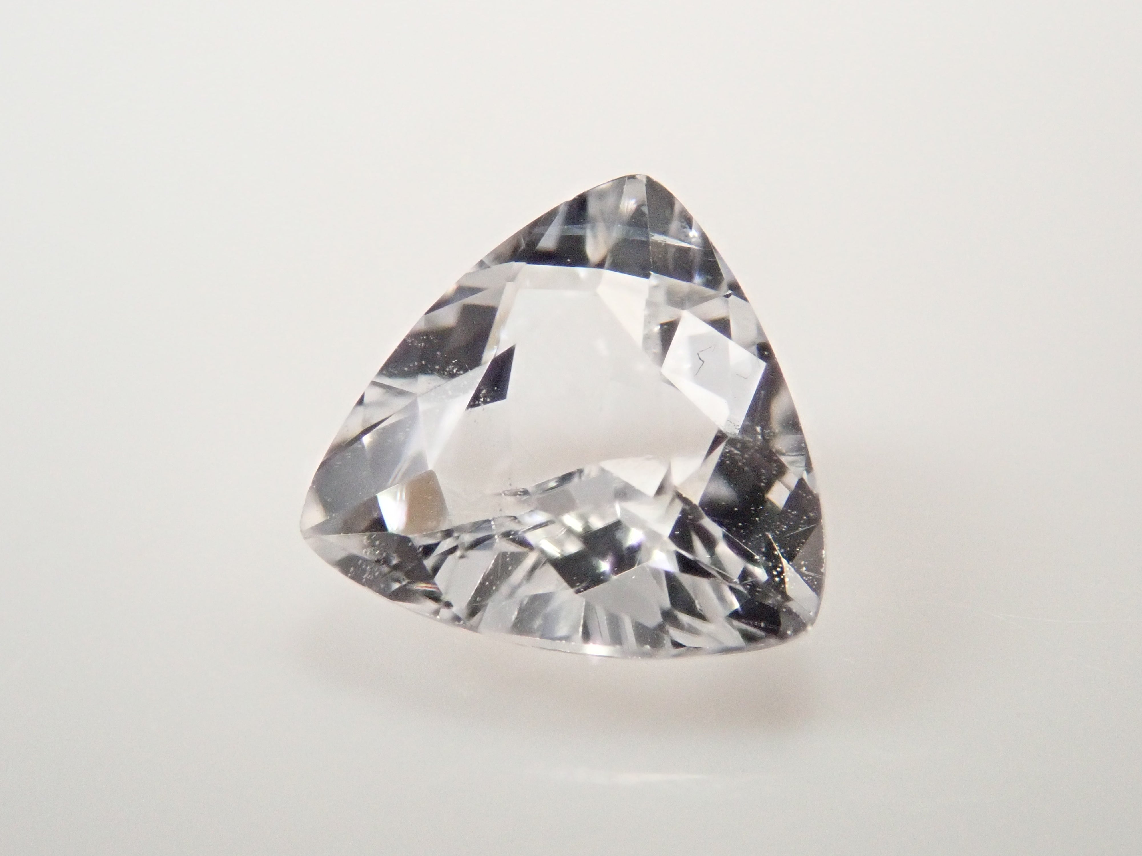 【1/26 22時販売】ロシア産フェナカイト 0.615ctルース