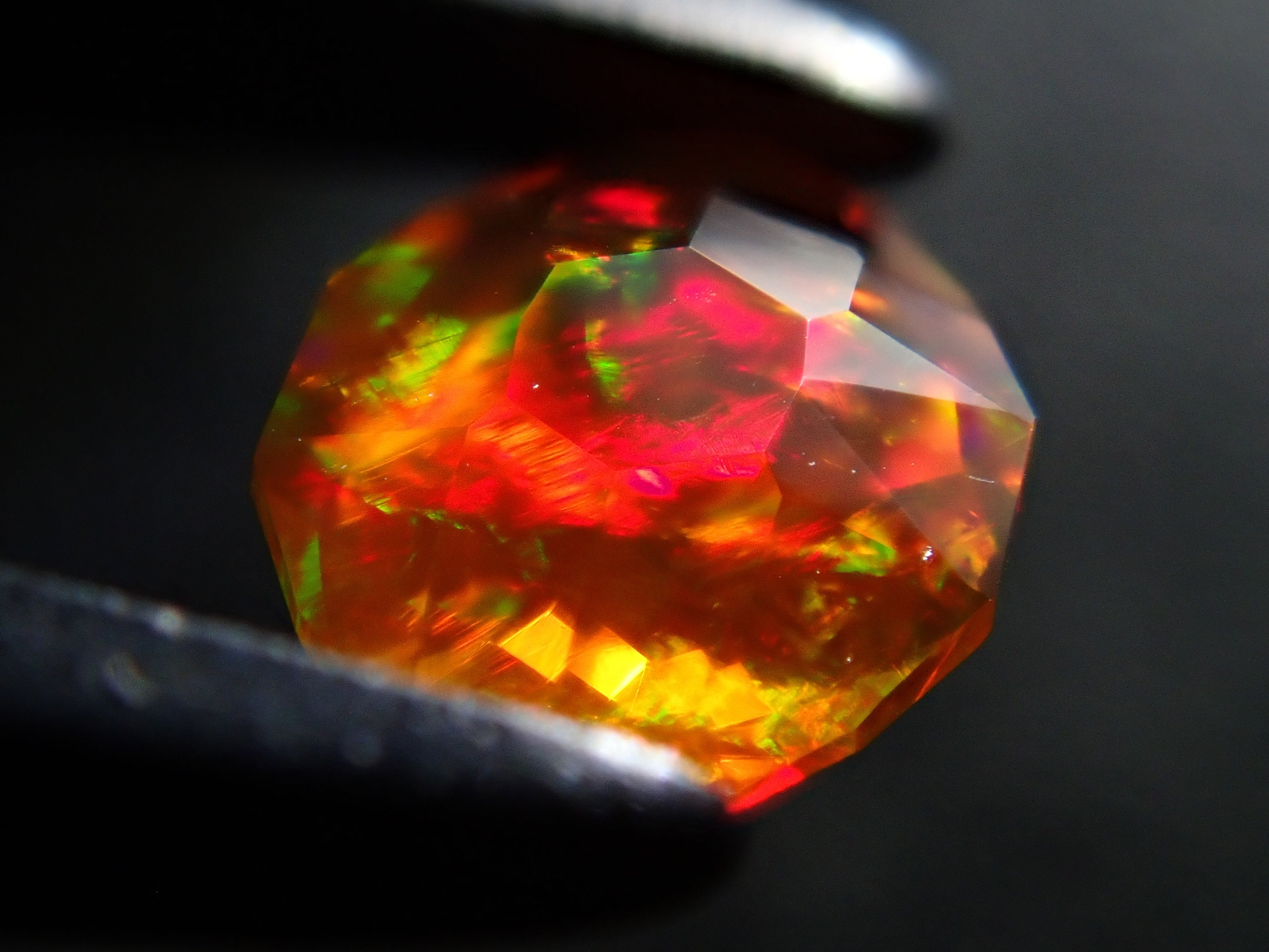 メキシコ産ファイアオパール 0.235ctルース