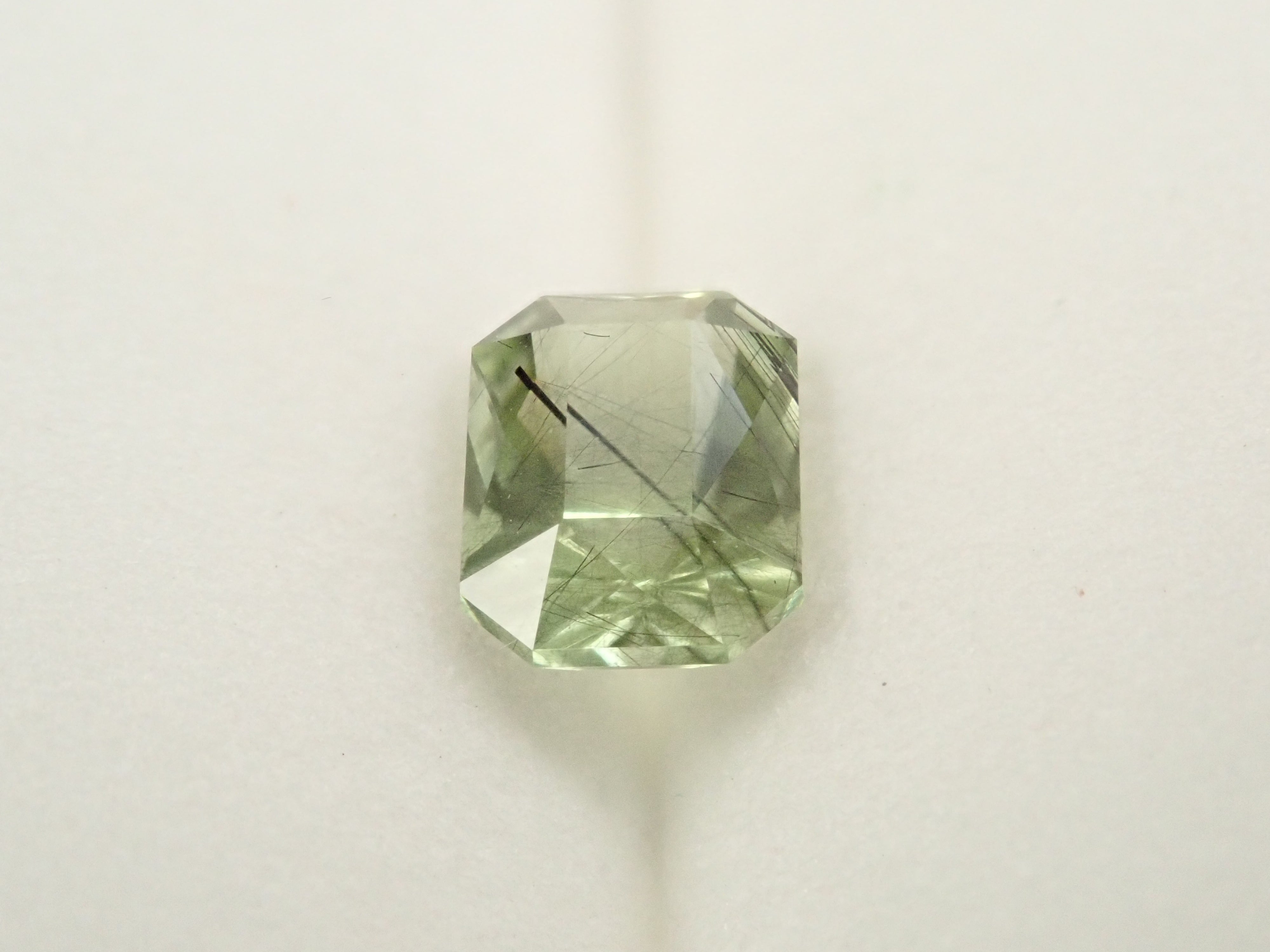 [On Sale at 10 PM on January 27th] Pakistani Ludwigite Peridot 0.915ct Loose Stone