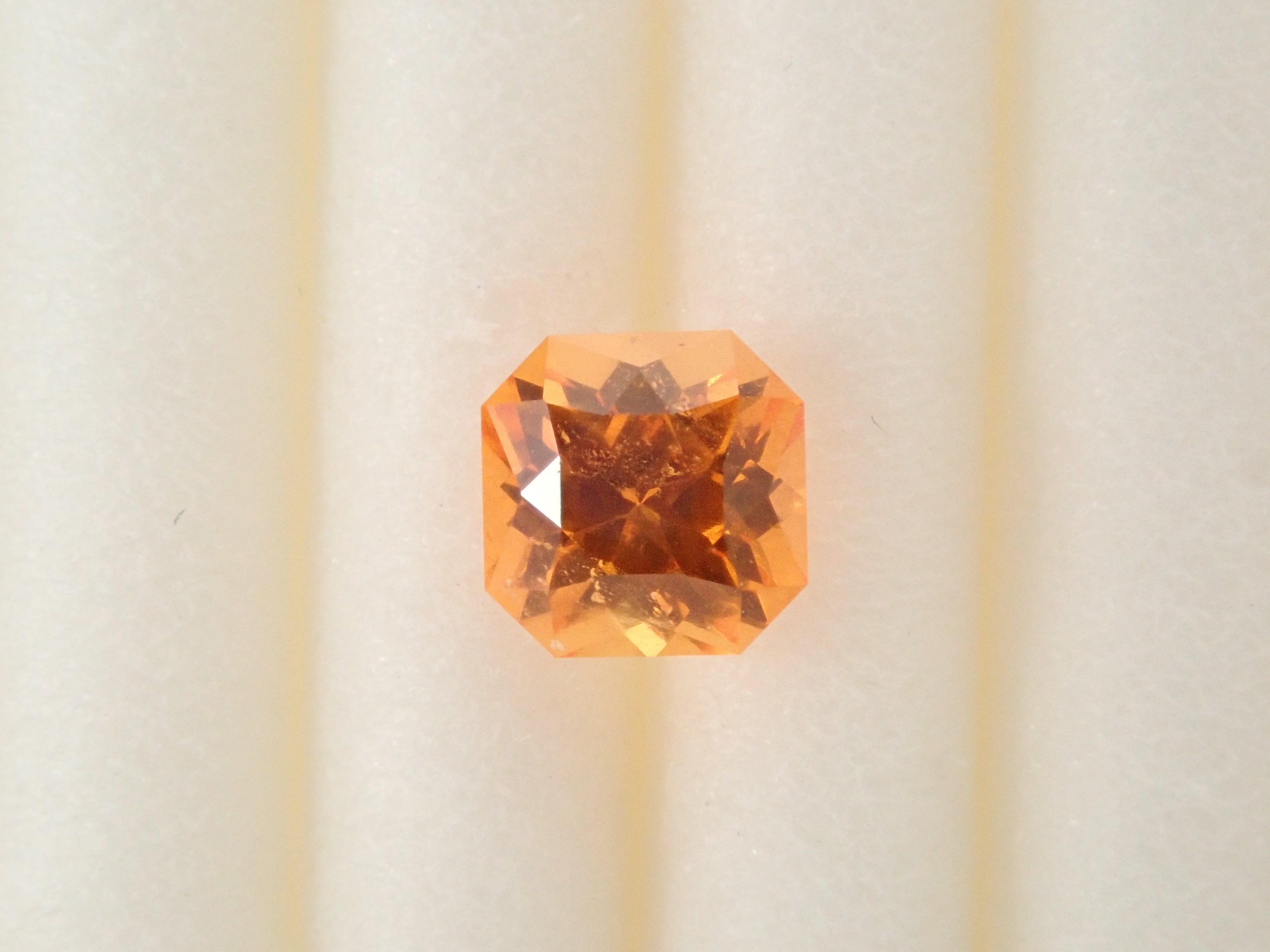 [On Sale at 10 PM on January 29th] Tanzanian Mandarin Garnet 0.352ct Loose Stone