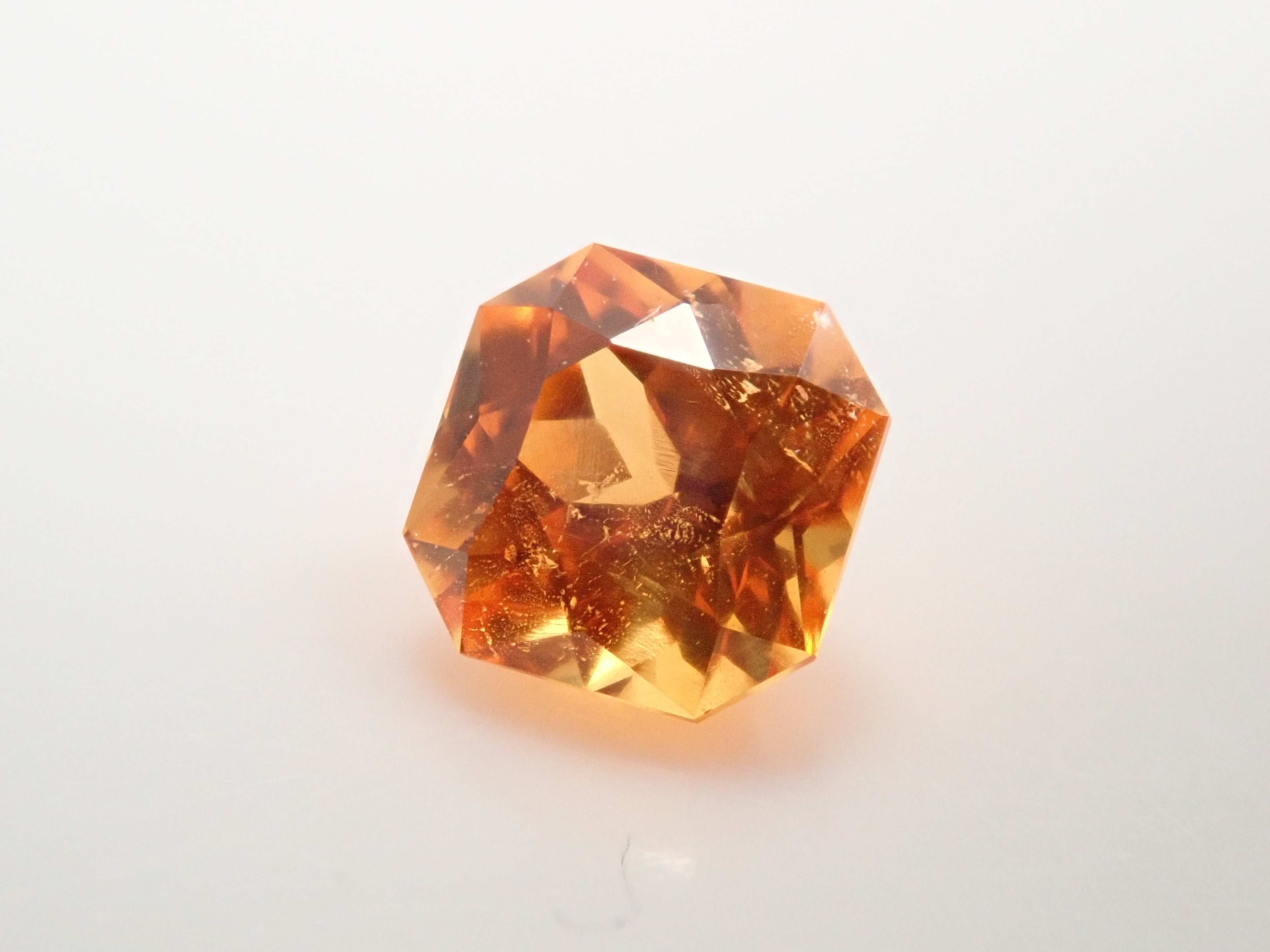 [On Sale at 10 PM on January 29th] Tanzanian Mandarin Garnet 0.352ct Loose Stone