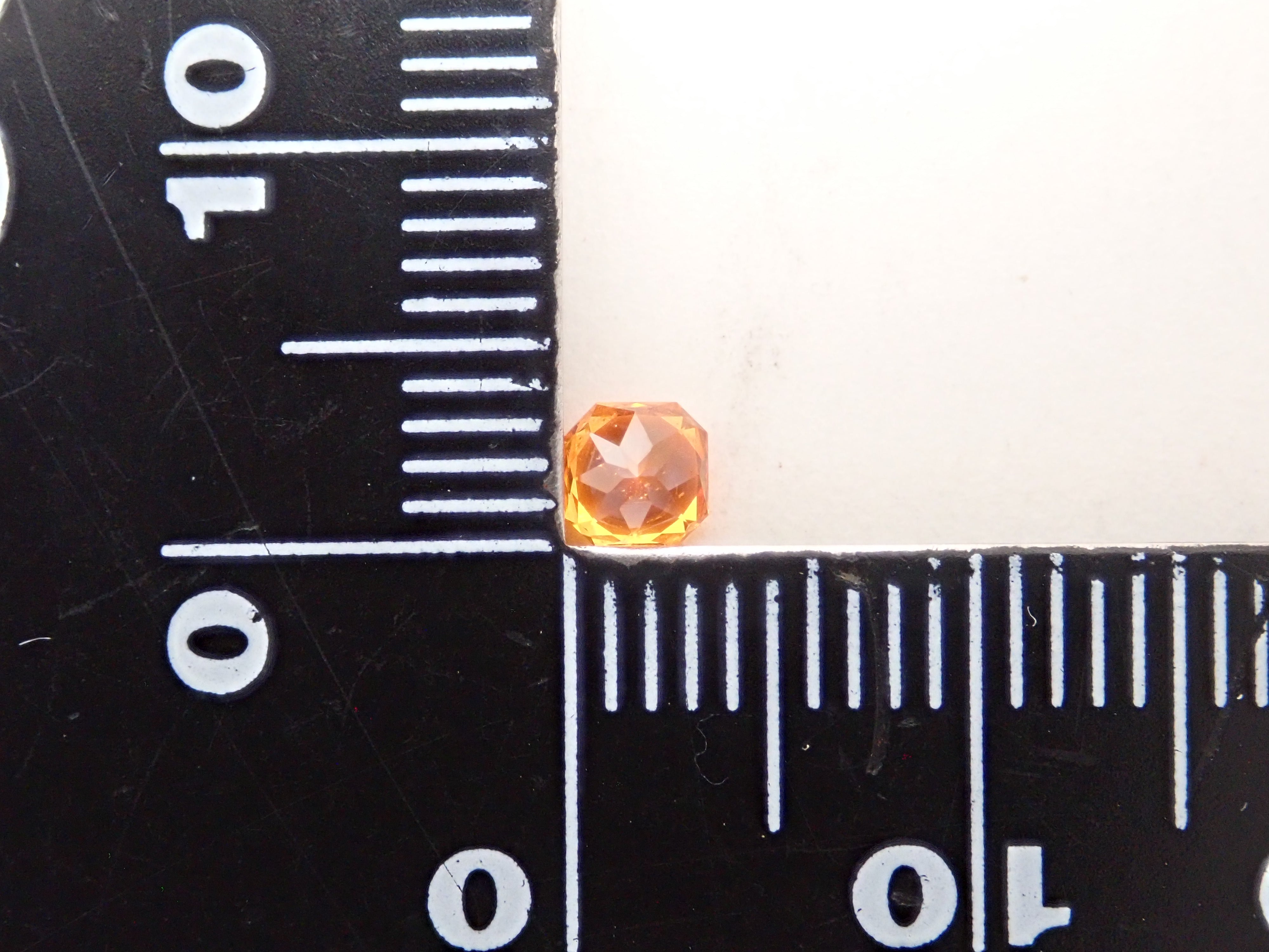 [On Sale at 10 PM on January 29th] Tanzanian Mandarin Garnet 0.352ct Loose Stone