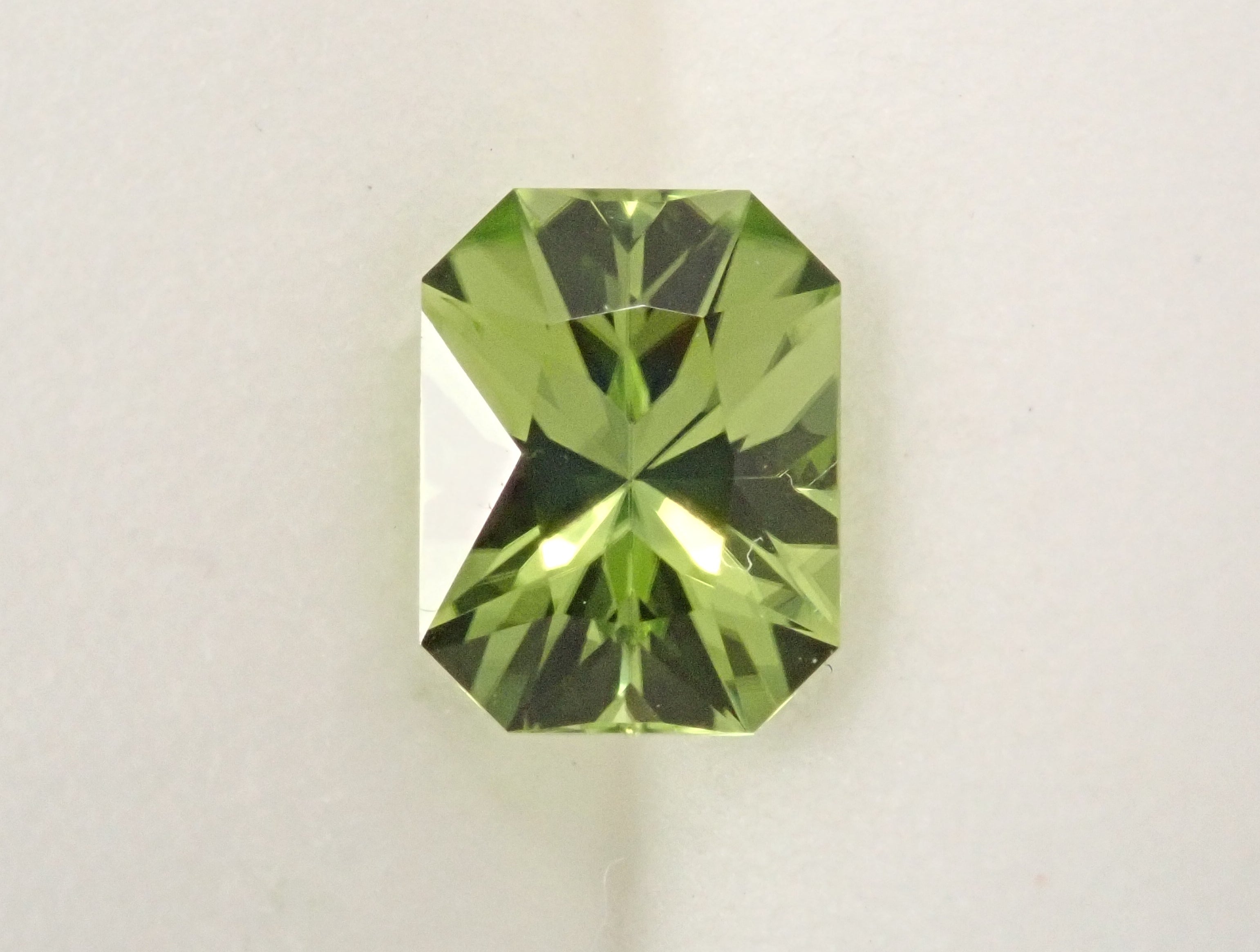 ペリドット - 通販｜宝石鑑定士が運営【カラッツSTORE】
