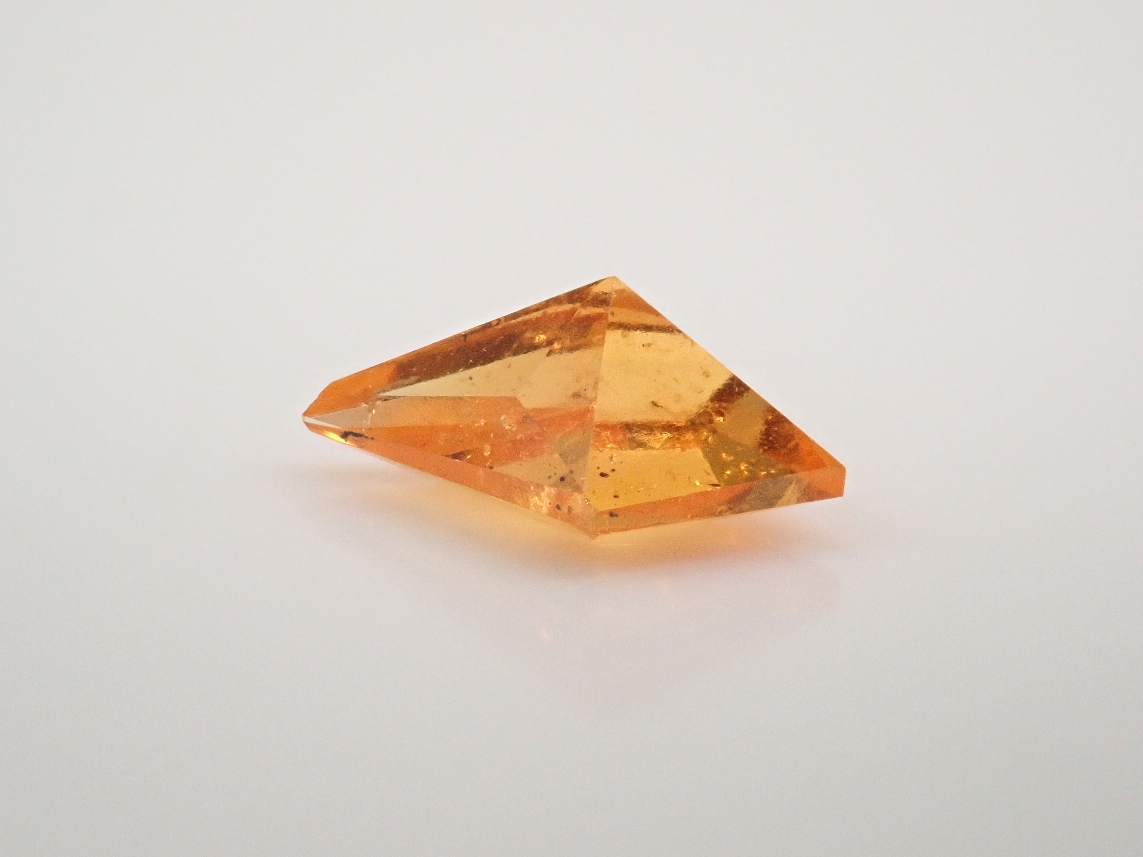 【1/25 22時販売】タンザニア産マンダリンガーネット 0.315ctルース