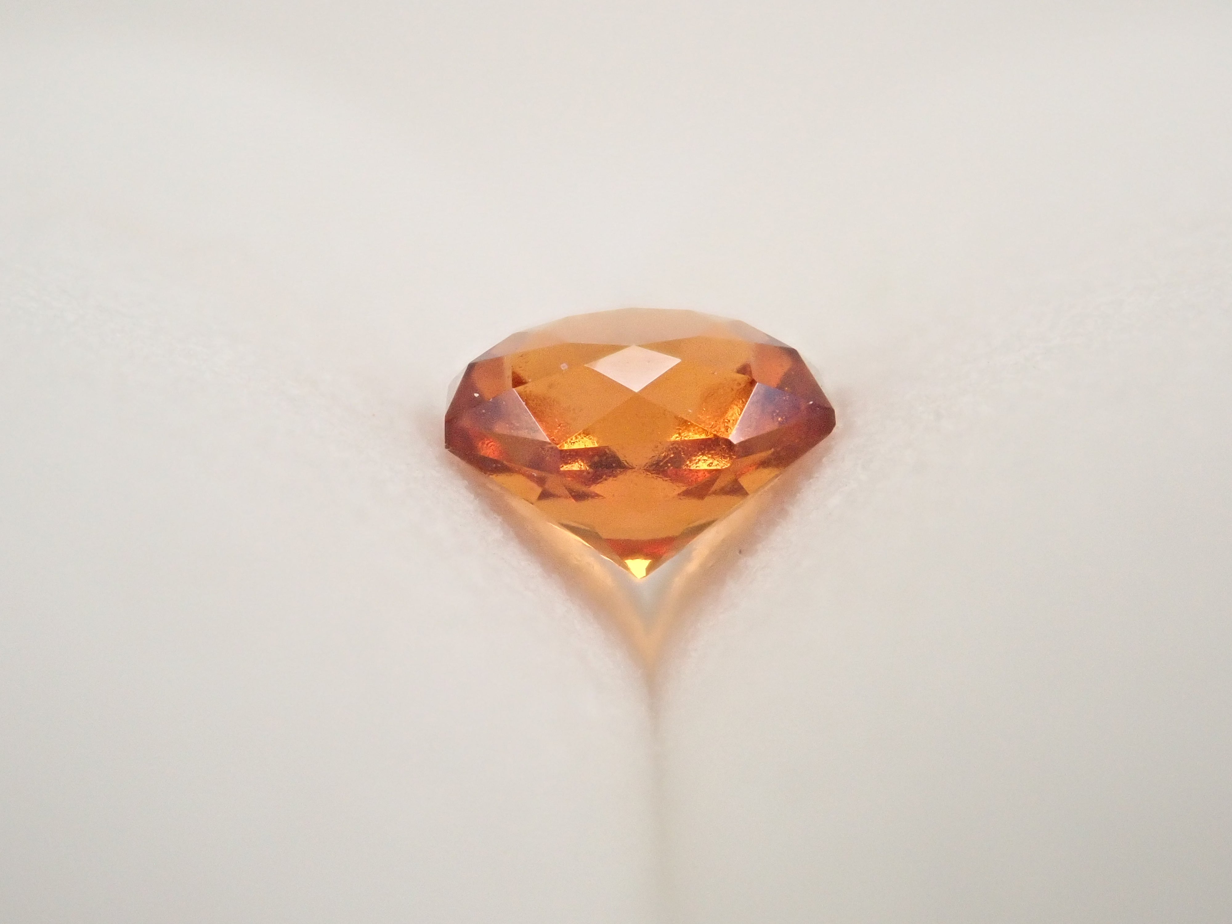 【1/24 22時販売】スリランカ産ヘソナイトガーネット 0.681ctルース