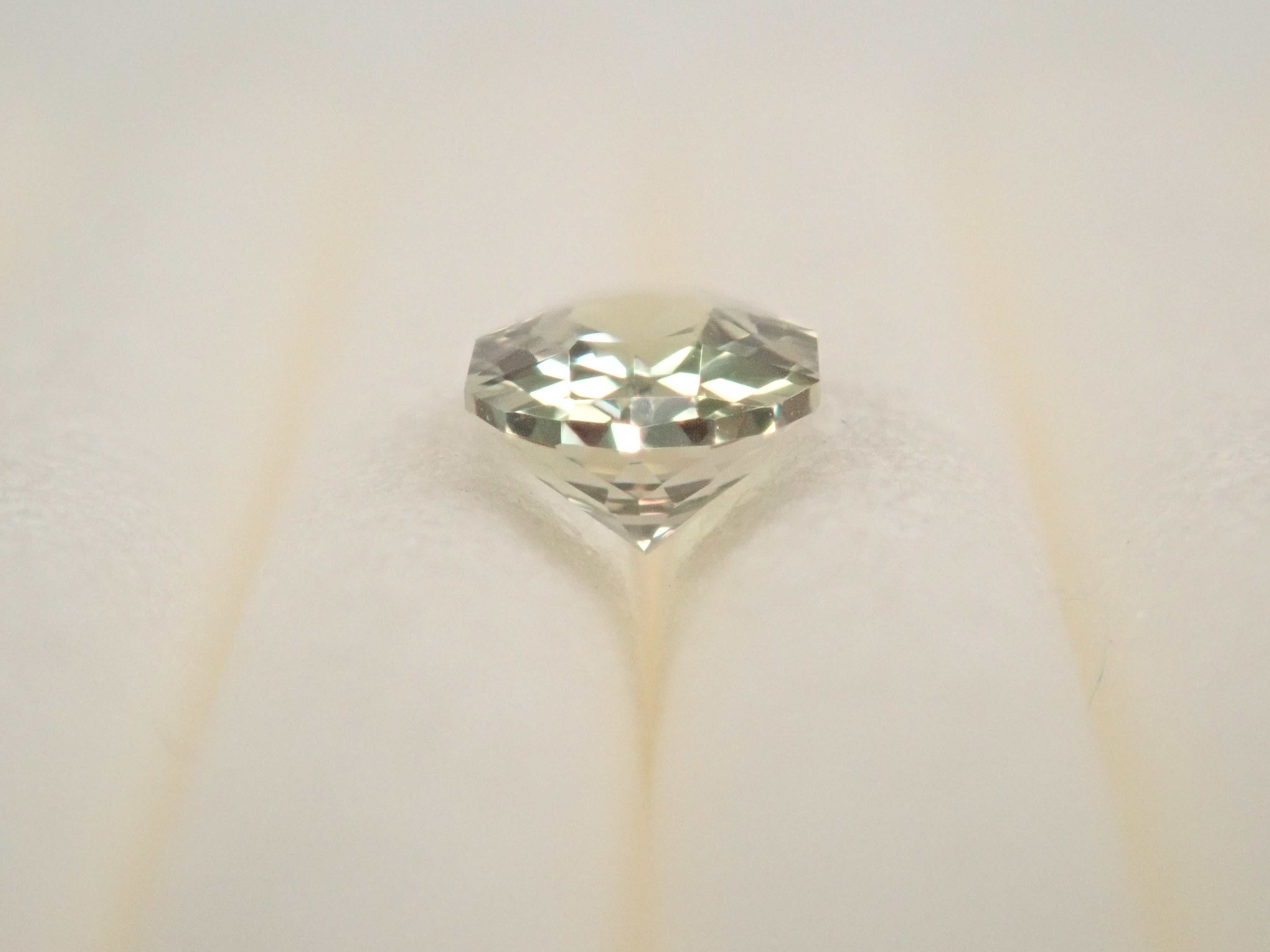 【1/24 22時販売】タンザニア産グリーンゾイサイト 0.262ctルース