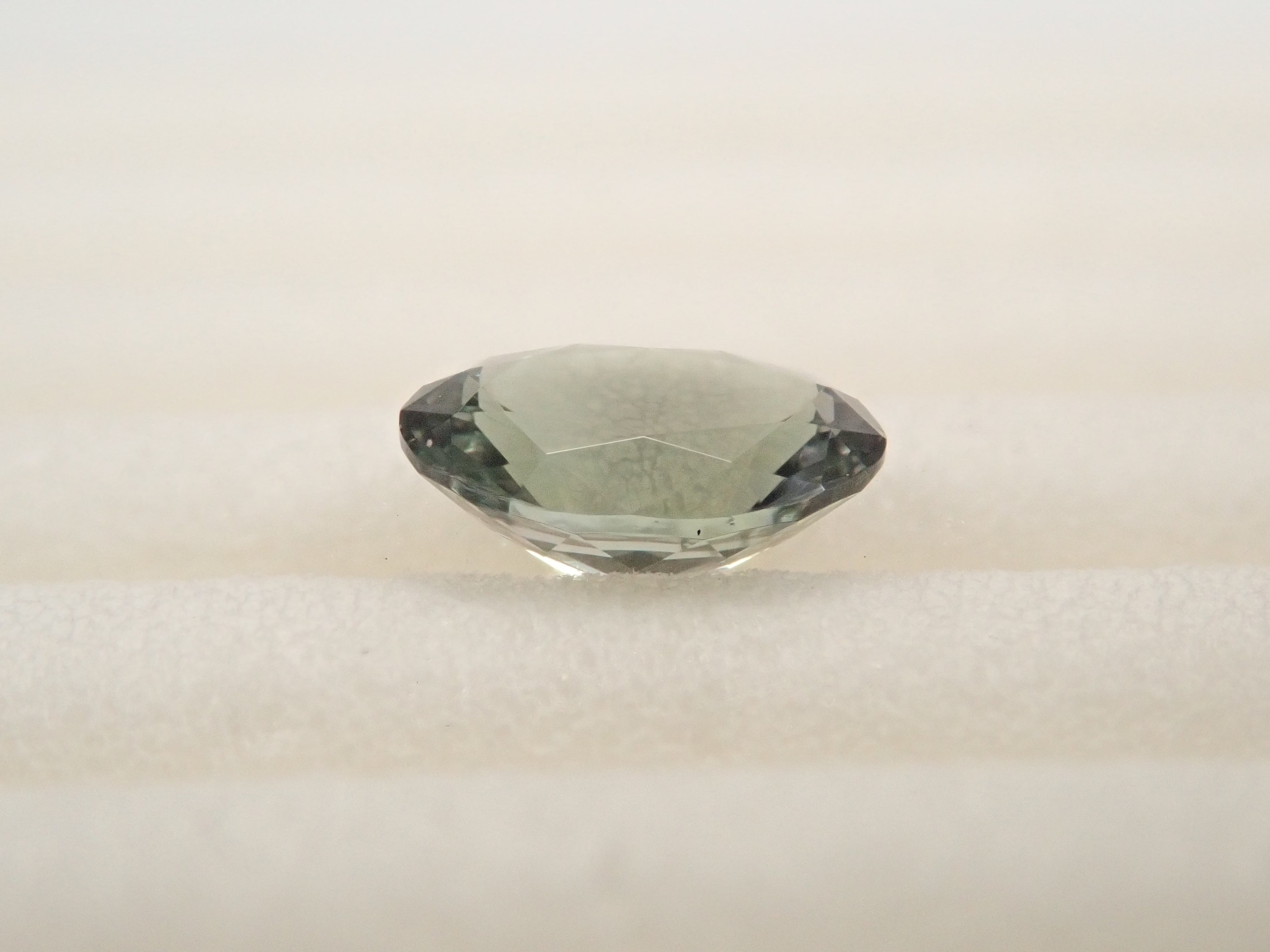 【1/24 22時販売】タンザニア産グリーンゾイサイト 0.354ctルース