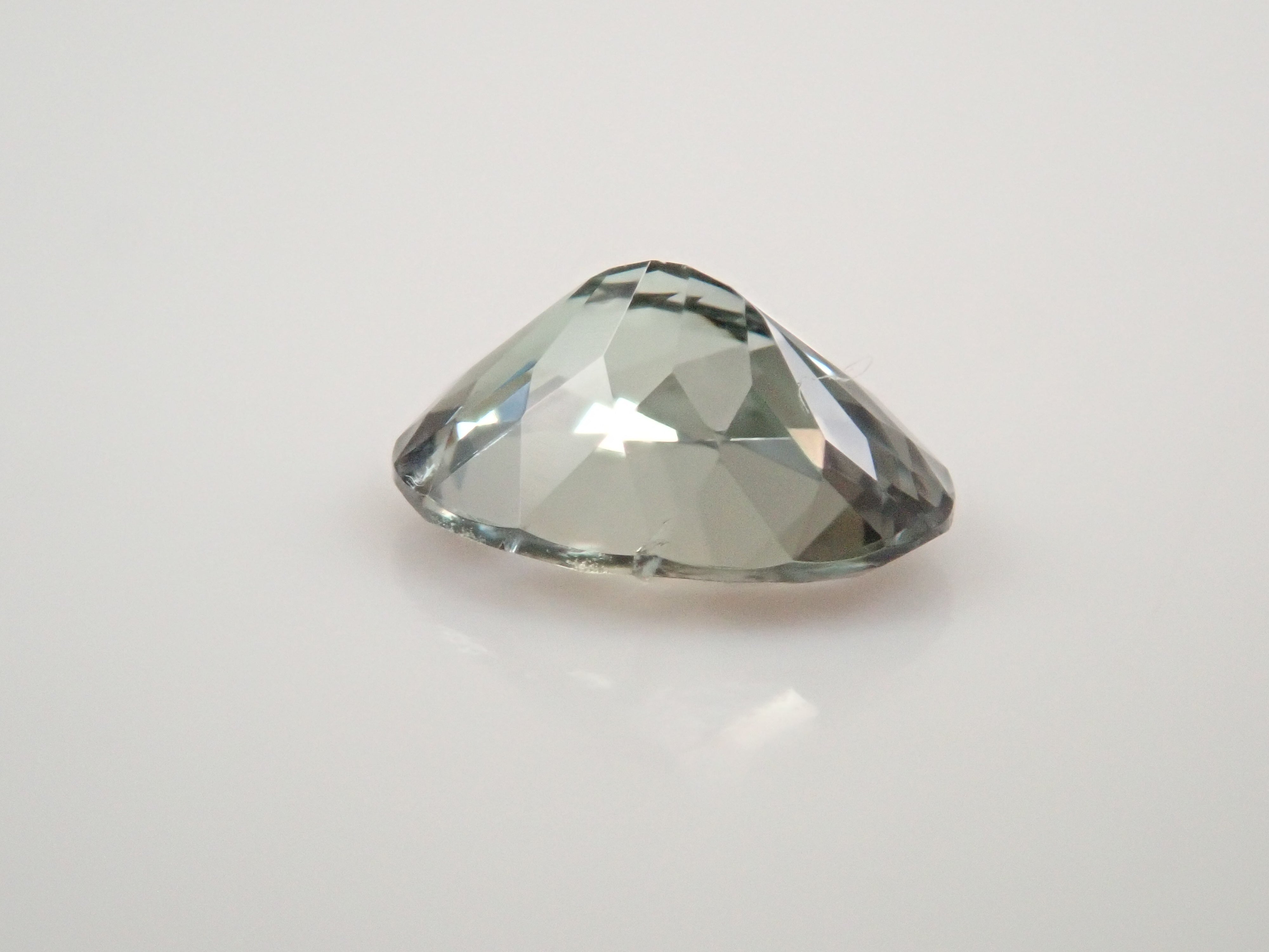 タンザニア産グリーンゾイサイト 0.354ctルース