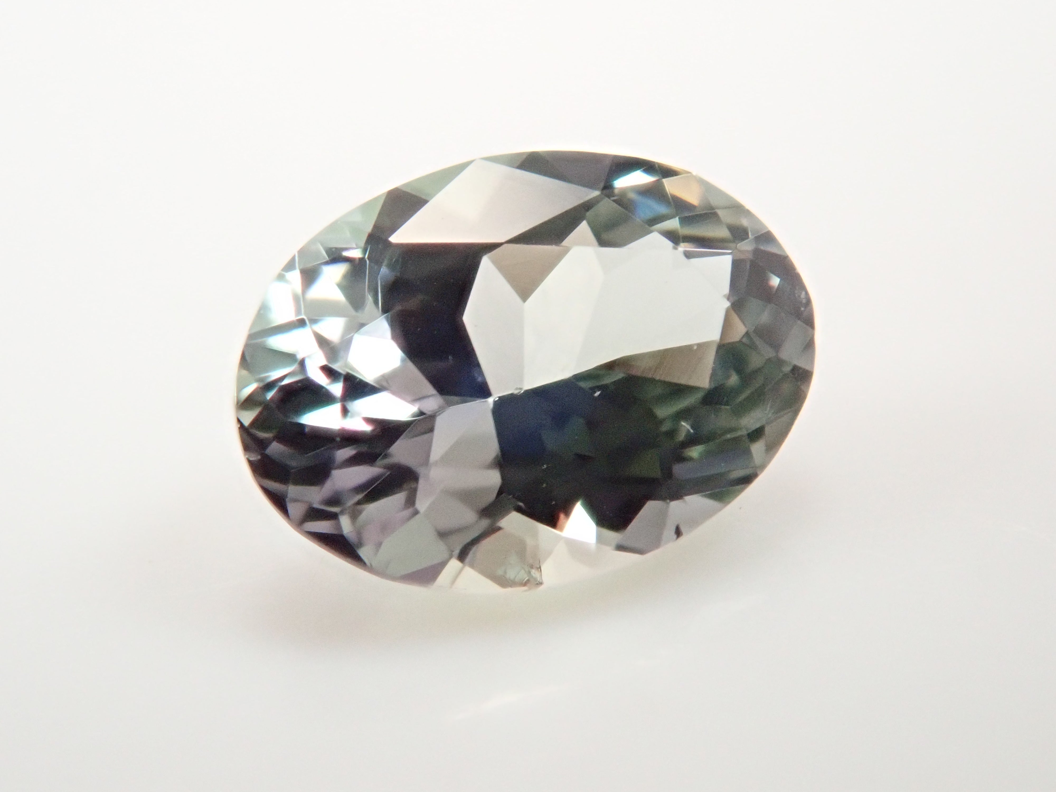 【1/24 22時販売】タンザニア産グリーンゾイサイト 0.354ctルース