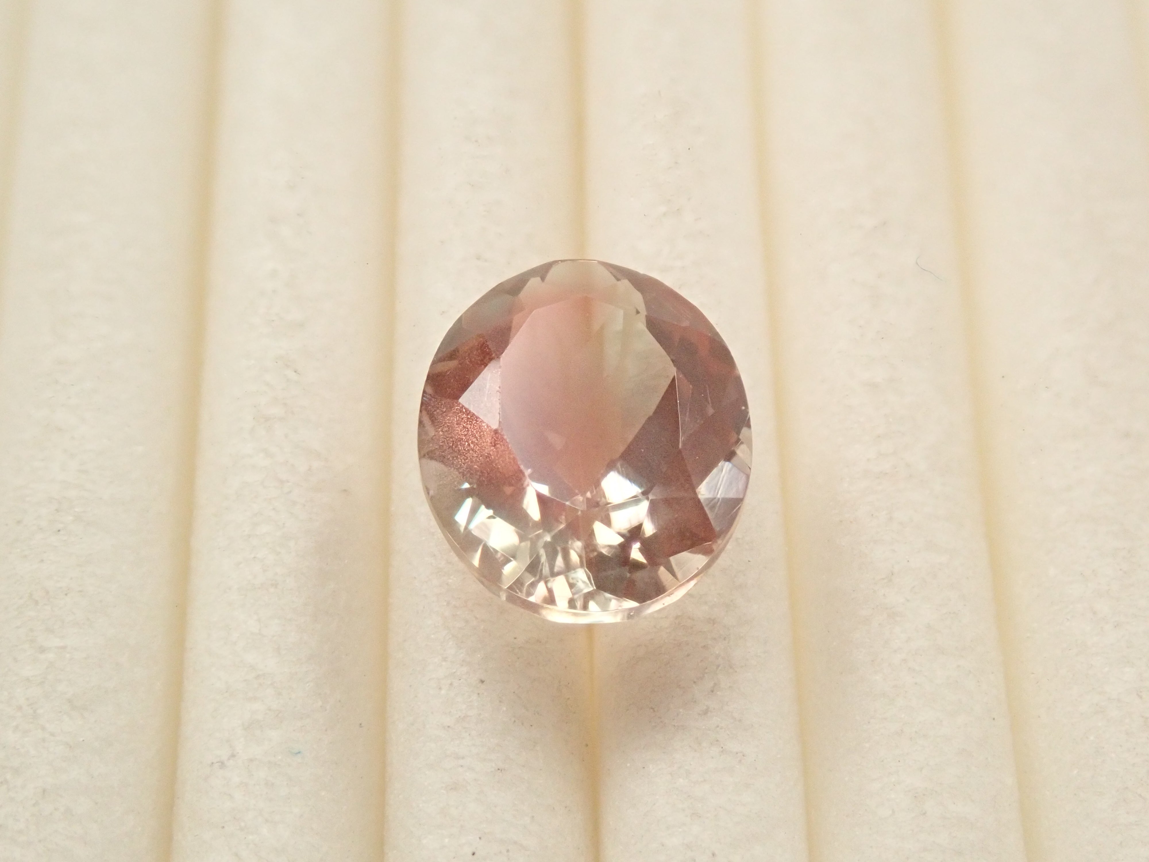 【1/26 22時販売】アメリカ産オレゴンサンストーン 1.519ctルース