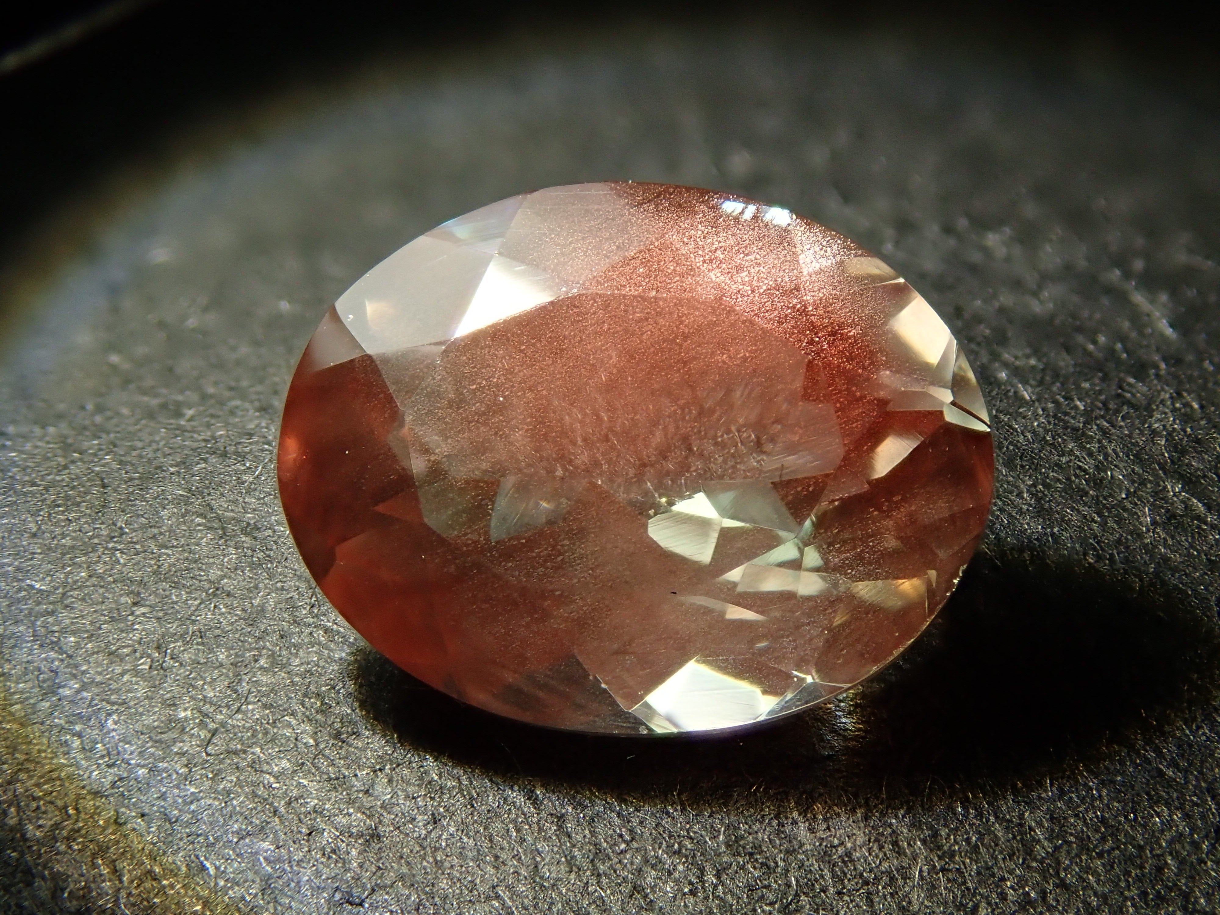 アメリカ産オレゴンサンストーン 1.519ctルース