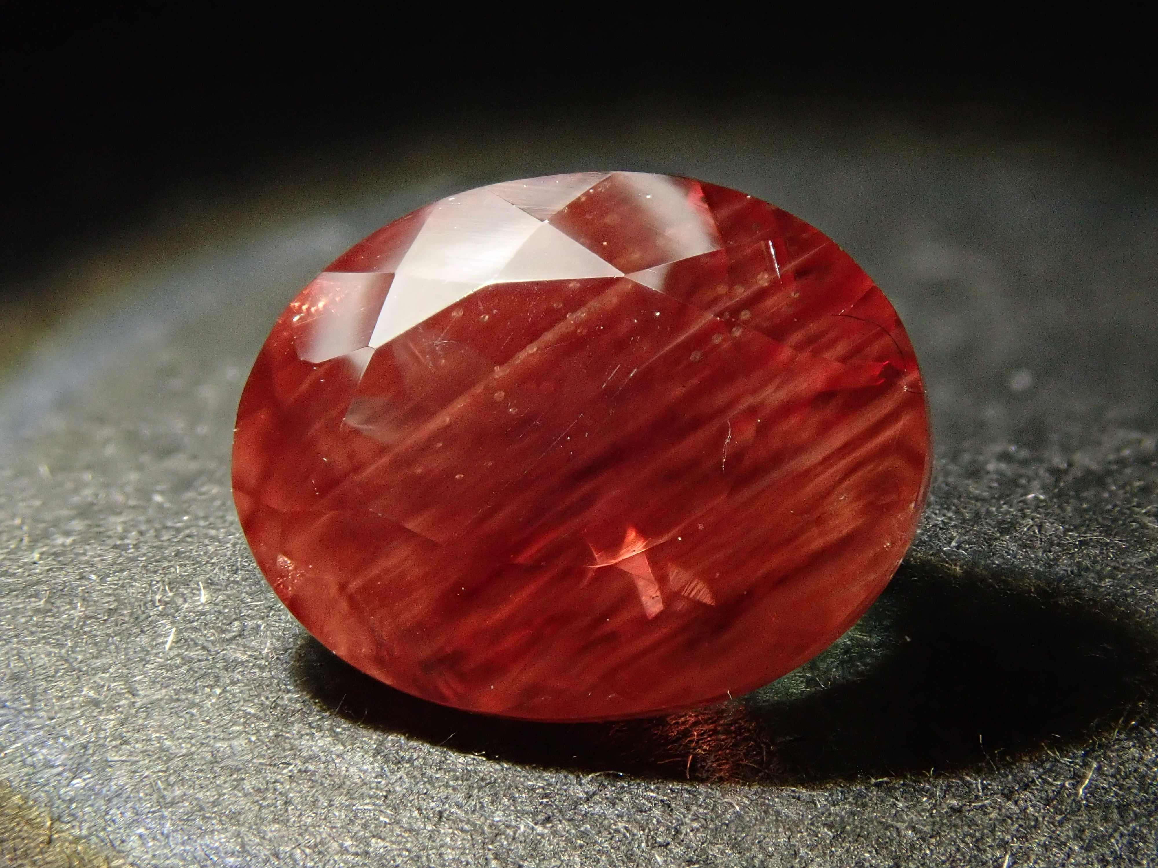 12561817掲載】アメリカ産オレゴンサンストーン 2.128ctルース