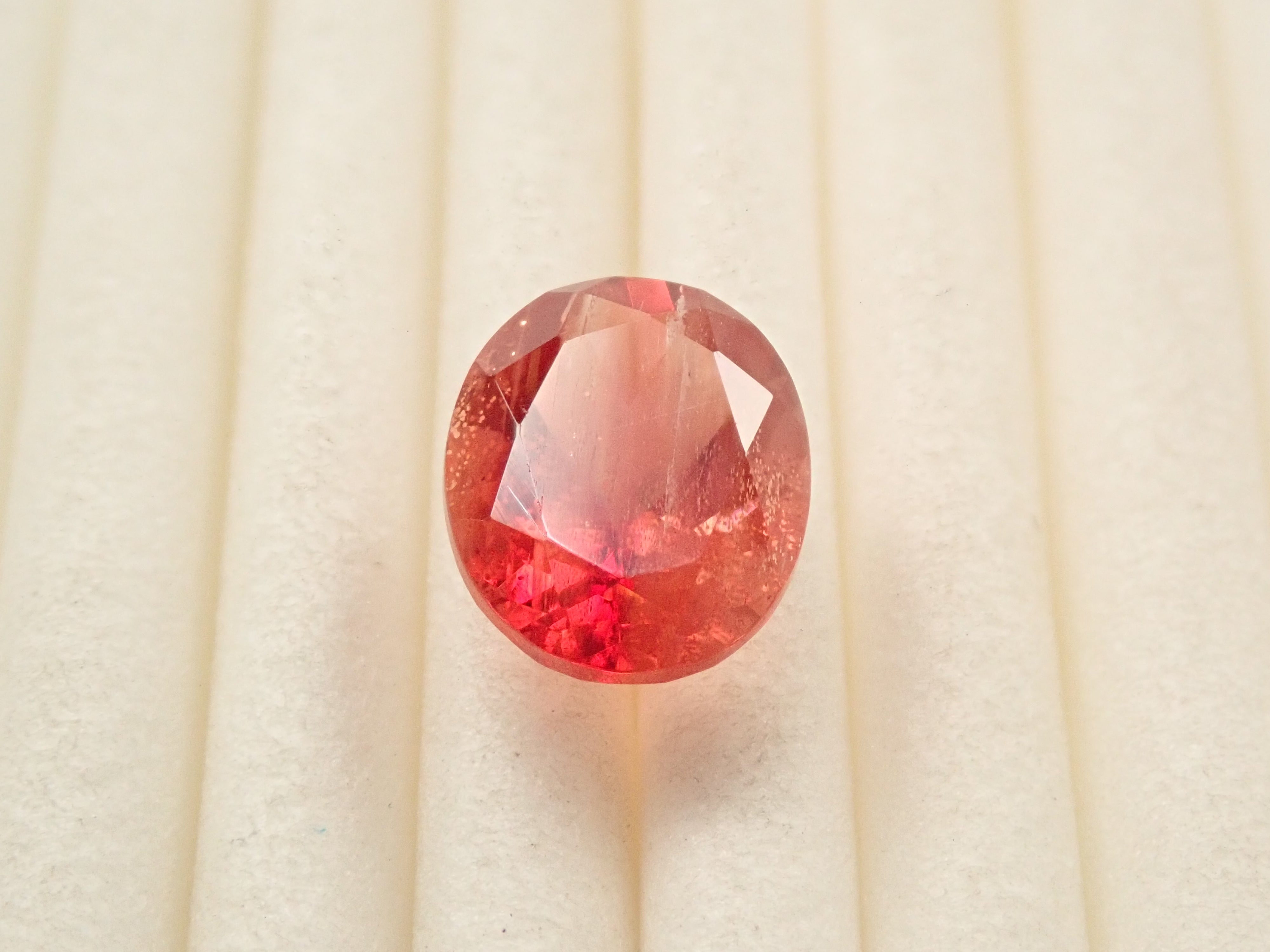 【1/31 22時販売】アメリカ産オレゴンサンストーン 1.869ctルース