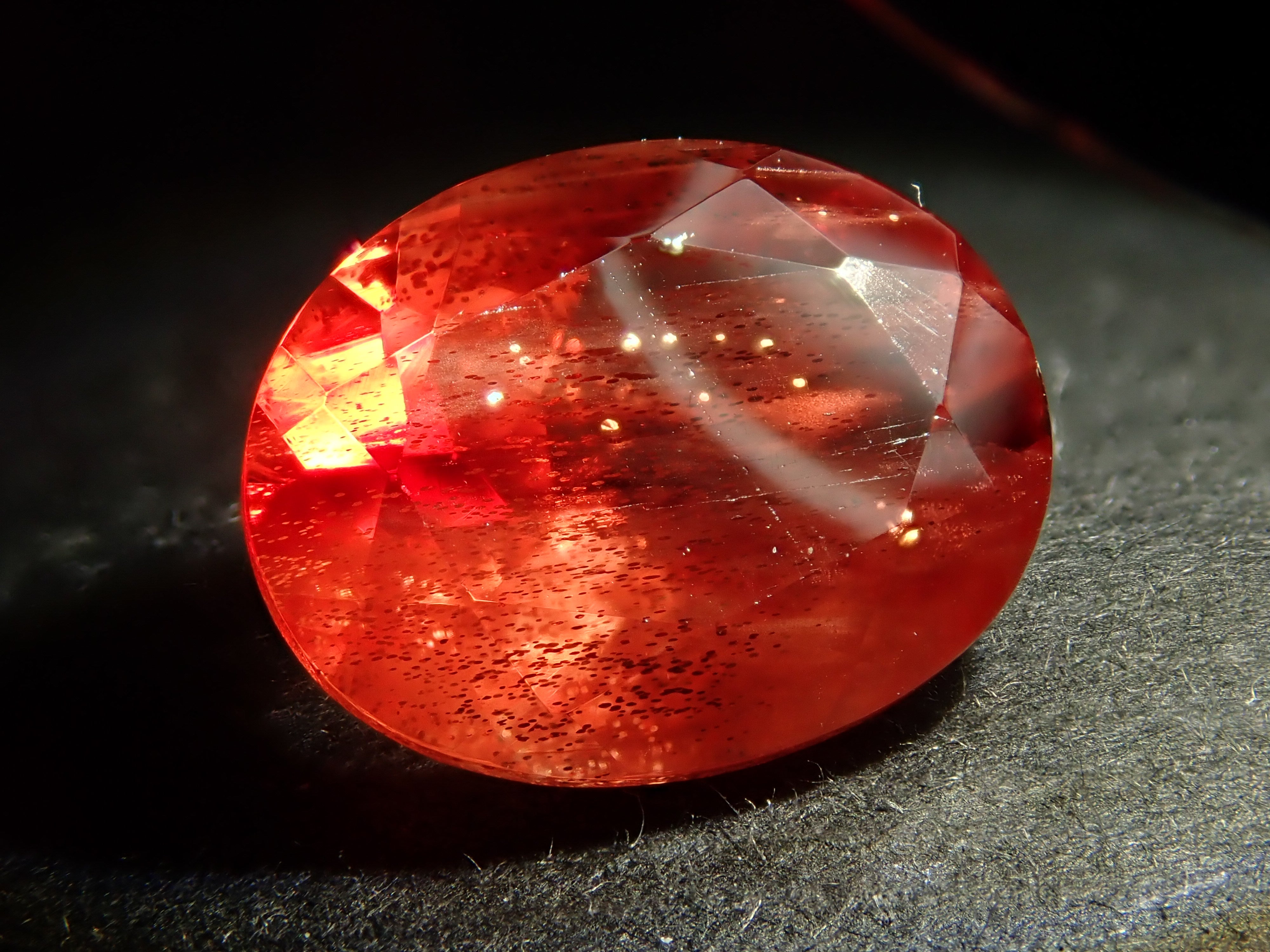 【1/31 22時販売】アメリカ産オレゴンサンストーン 1.869ctルース