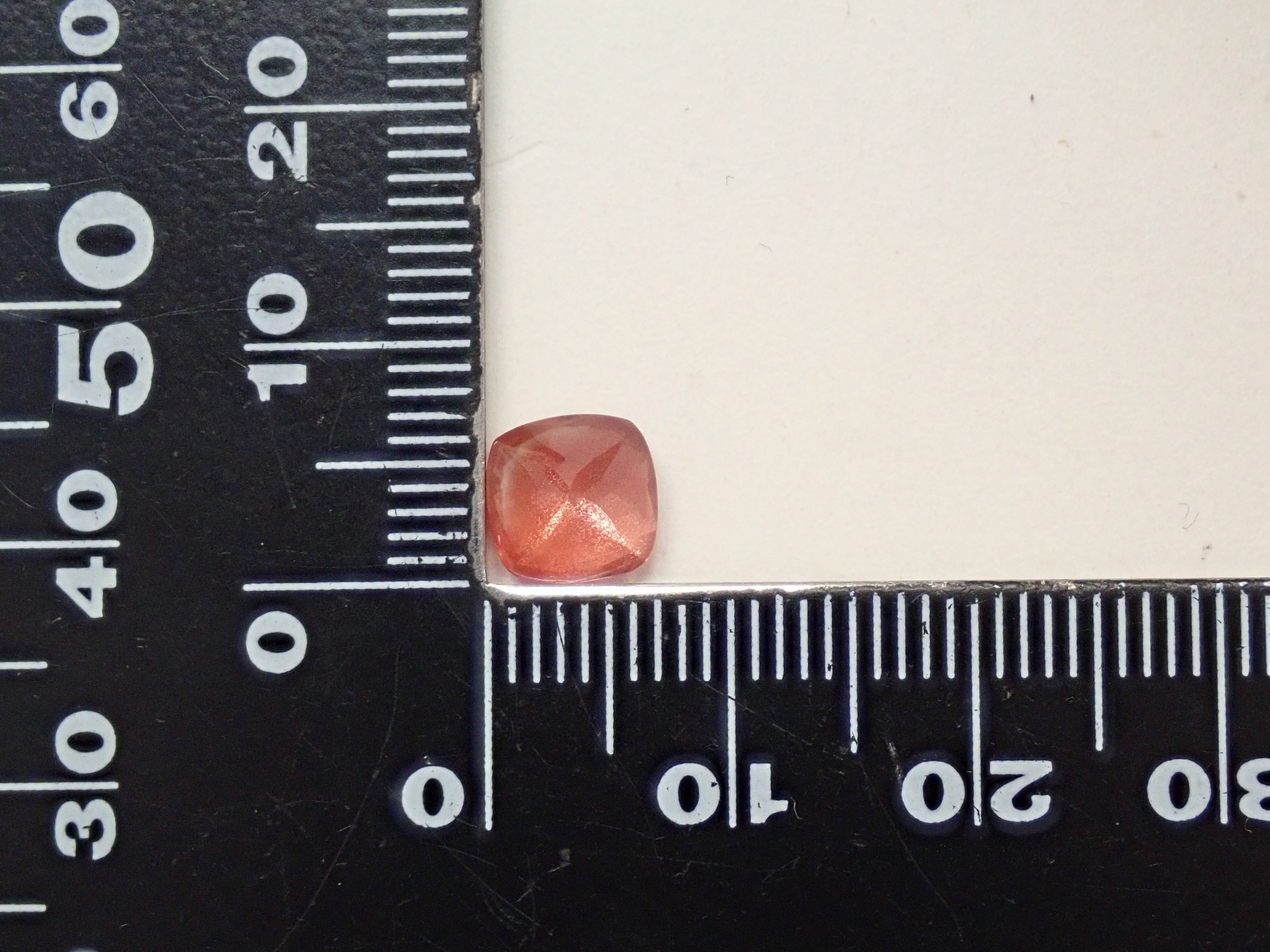 【1/28 22時販売】アメリカ産オレゴンサンストーン 1.676ctルース