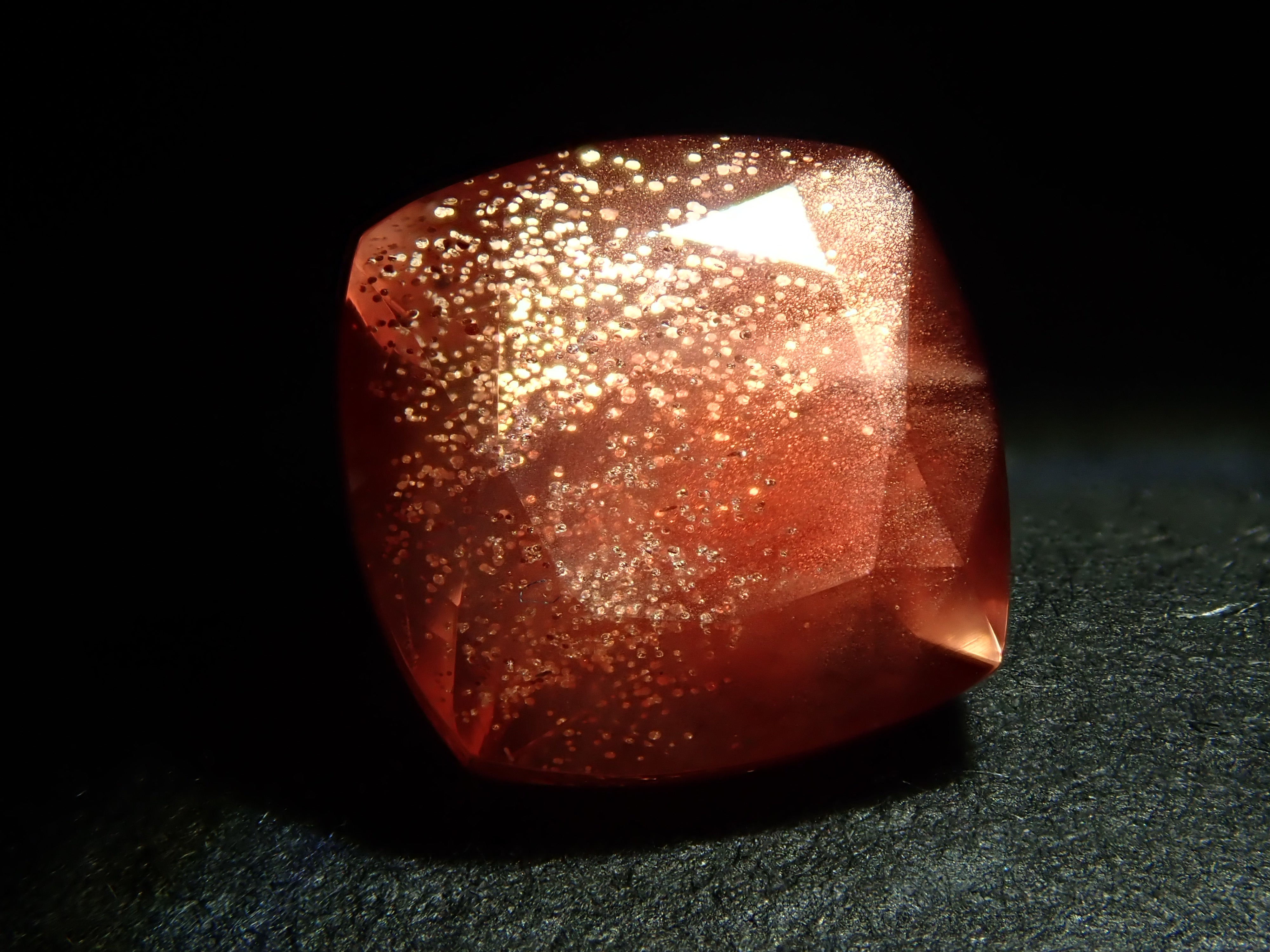 [12561822] Oregon Sunstone from the United States, 1.640ct Loose