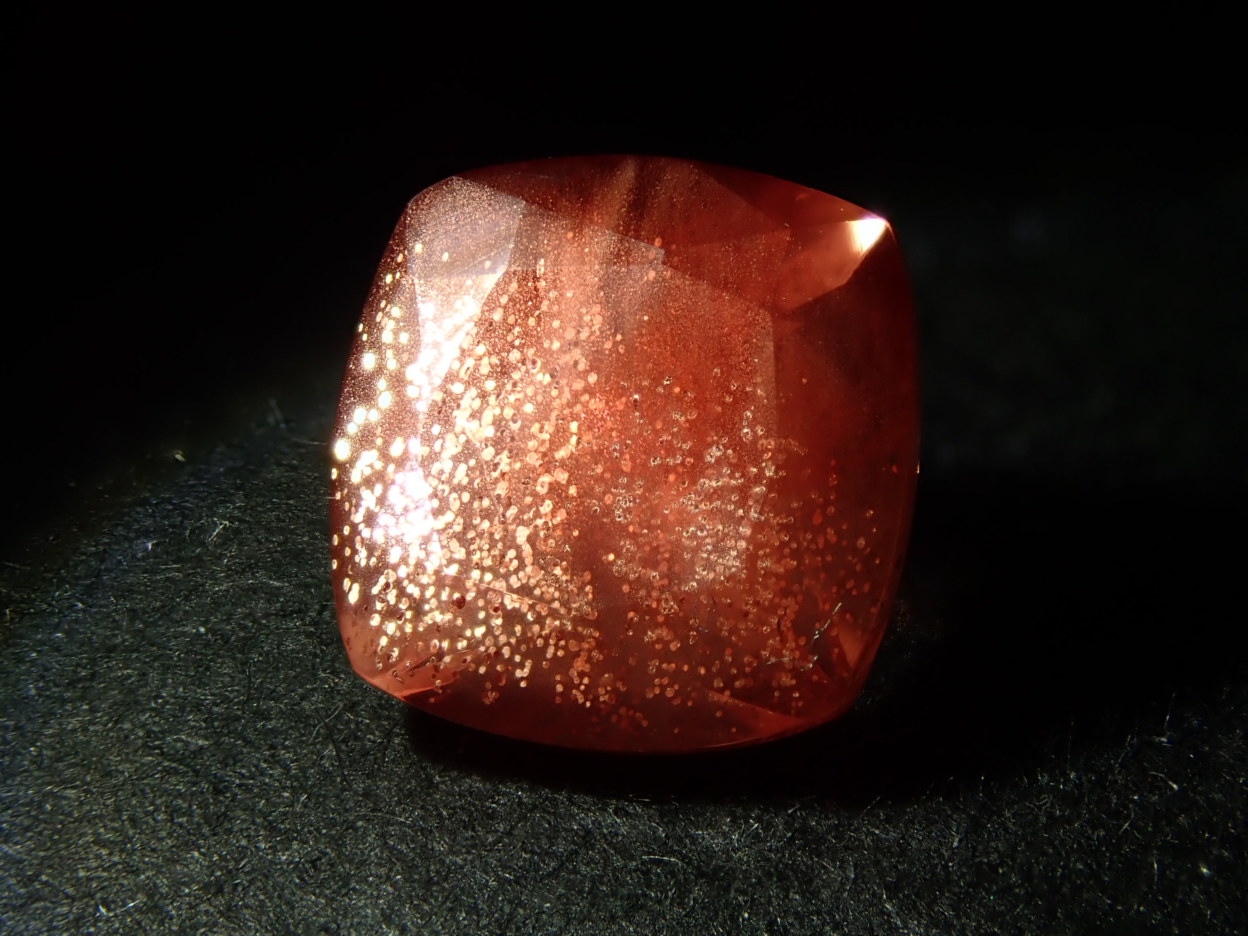 [12561822] Oregon Sunstone from the United States, 1.640ct Loose
