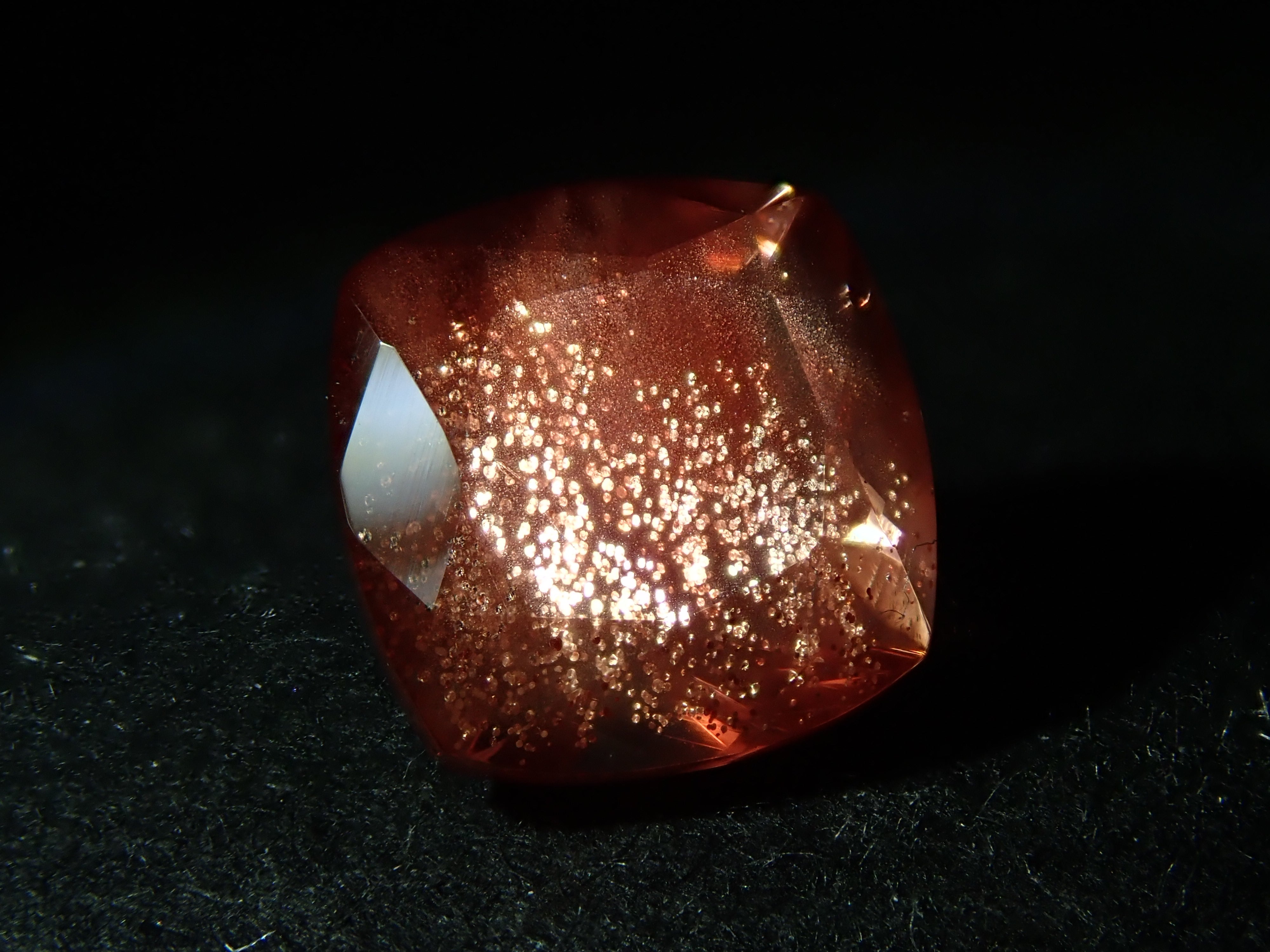 [12561822] Oregon Sunstone from the United States, 1.640ct Loose