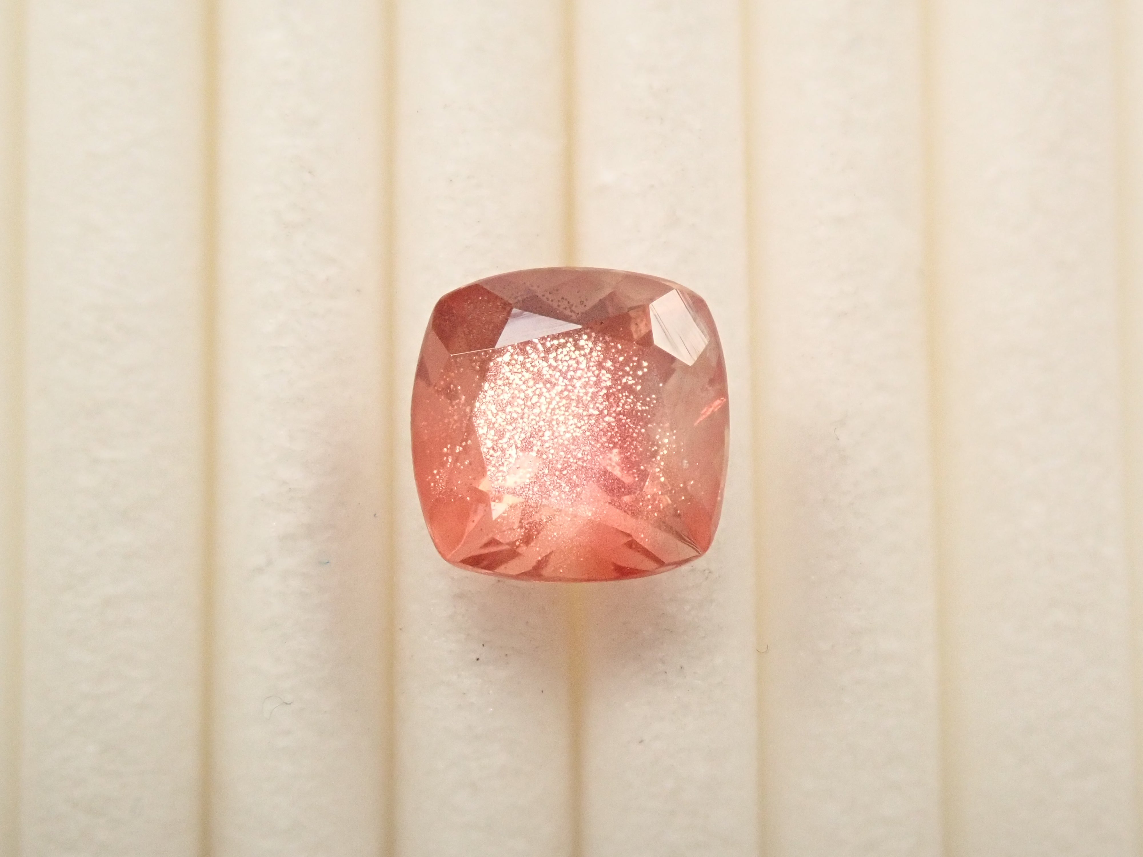 【1/31 22時販売】アメリカ産オレゴンサンストーン 1.640ctルース