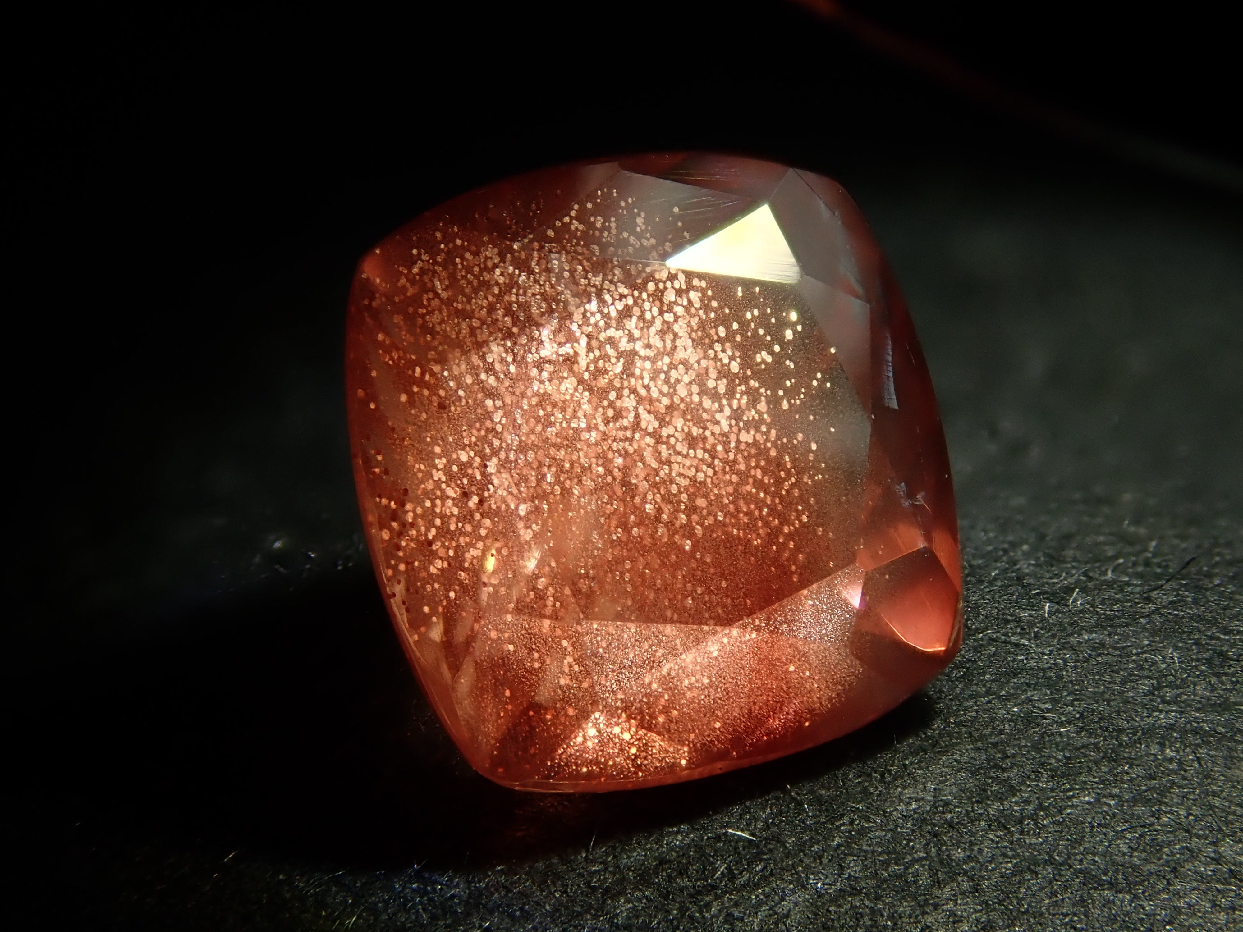 【1/31 22時販売】アメリカ産オレゴンサンストーン 1.640ctルース