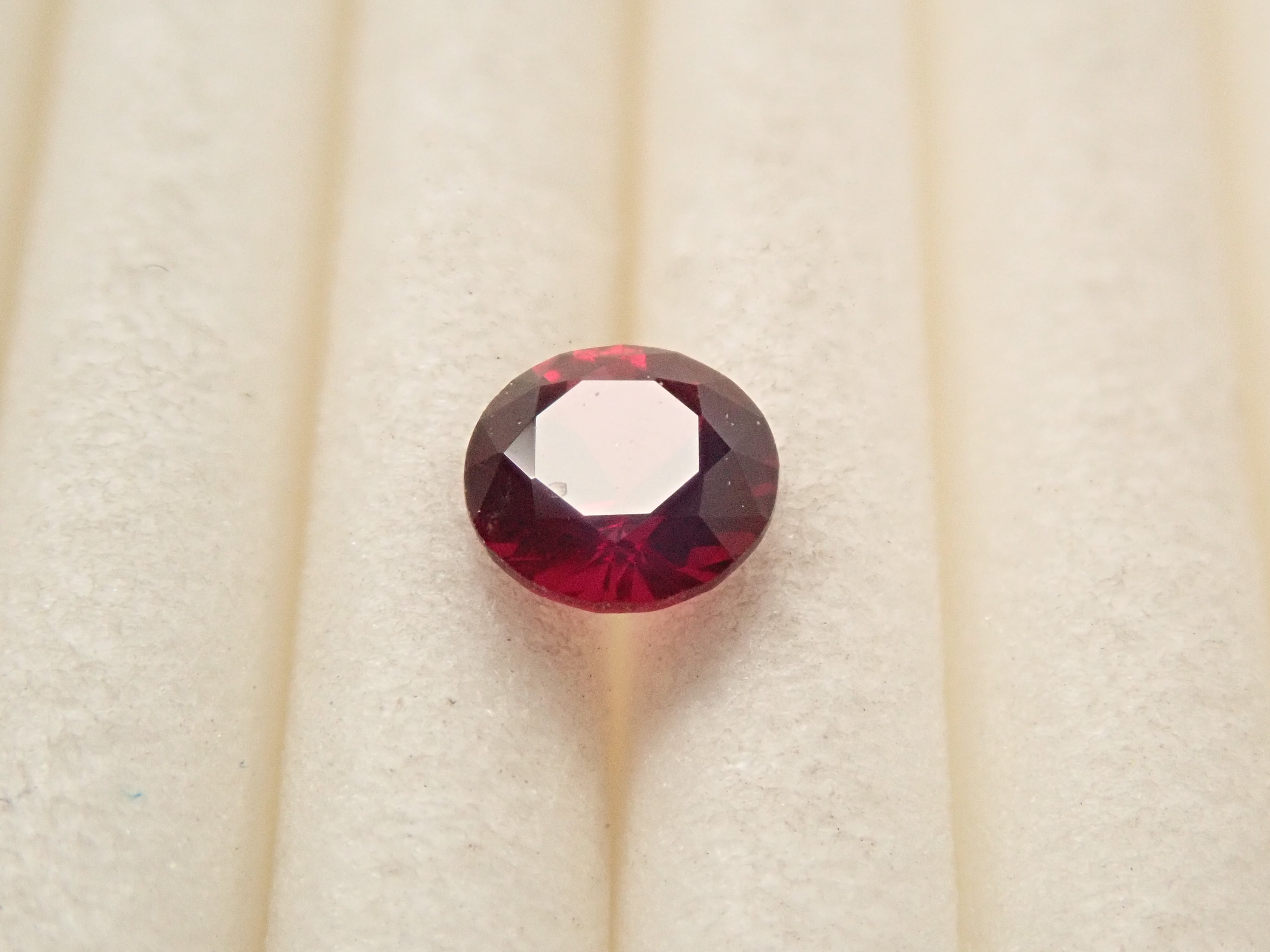 【1/31 22時販売】アメリカ産アントヒルガーネット 4.0mm/0.277ctルース