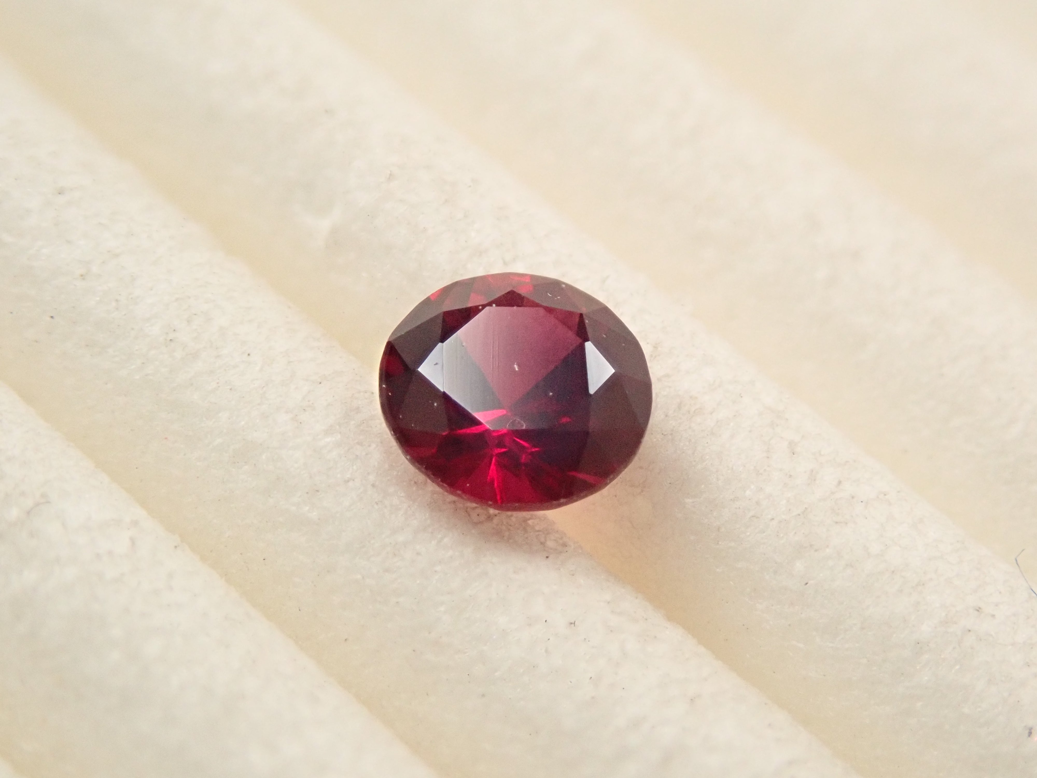 【1/31 22時販売】アメリカ産アントヒルガーネット 4.0mm/0.277ctルース