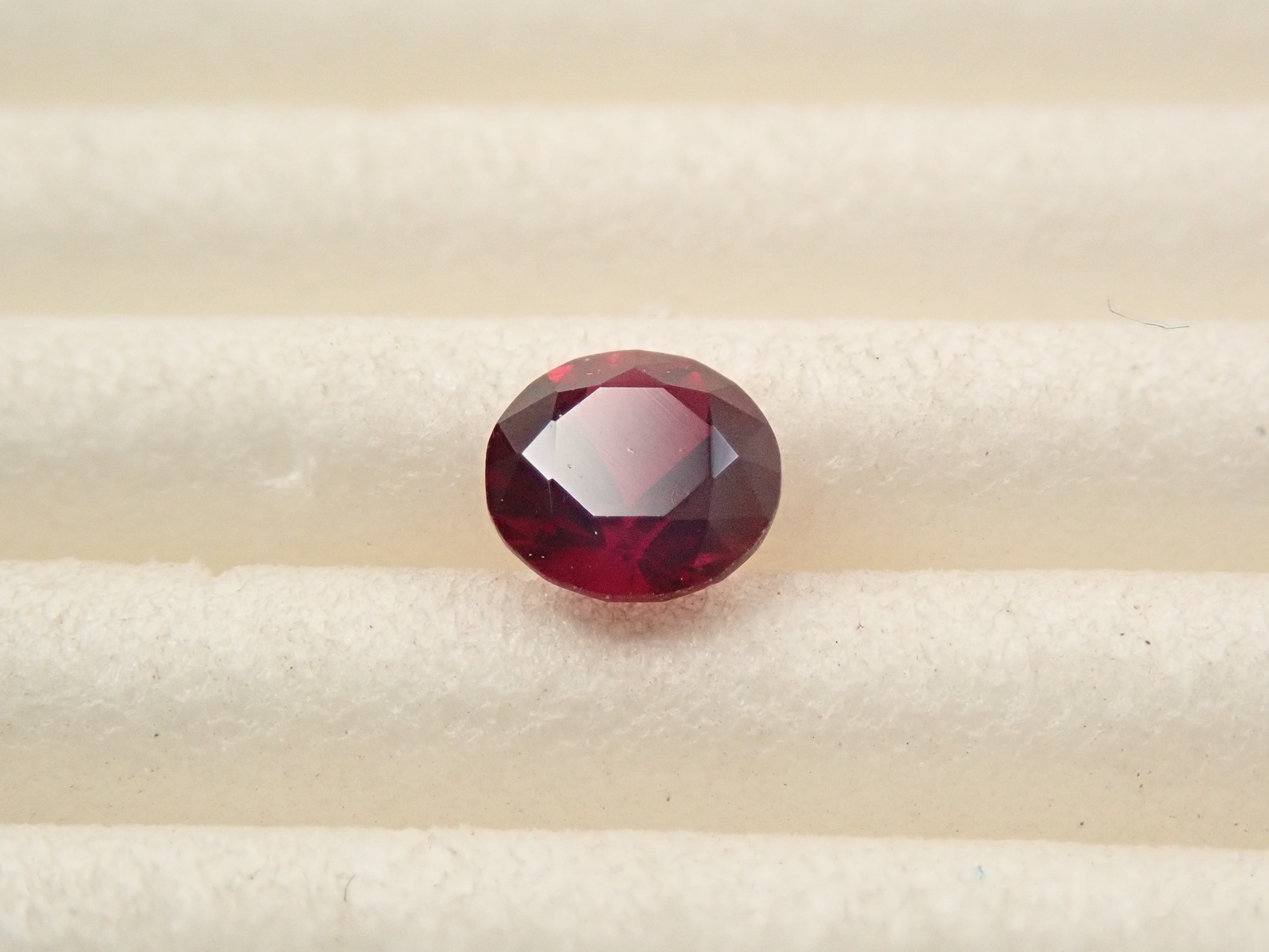 【1/31 22時販売】アメリカ産アントヒルガーネット 4.0mm/0.277ctルース