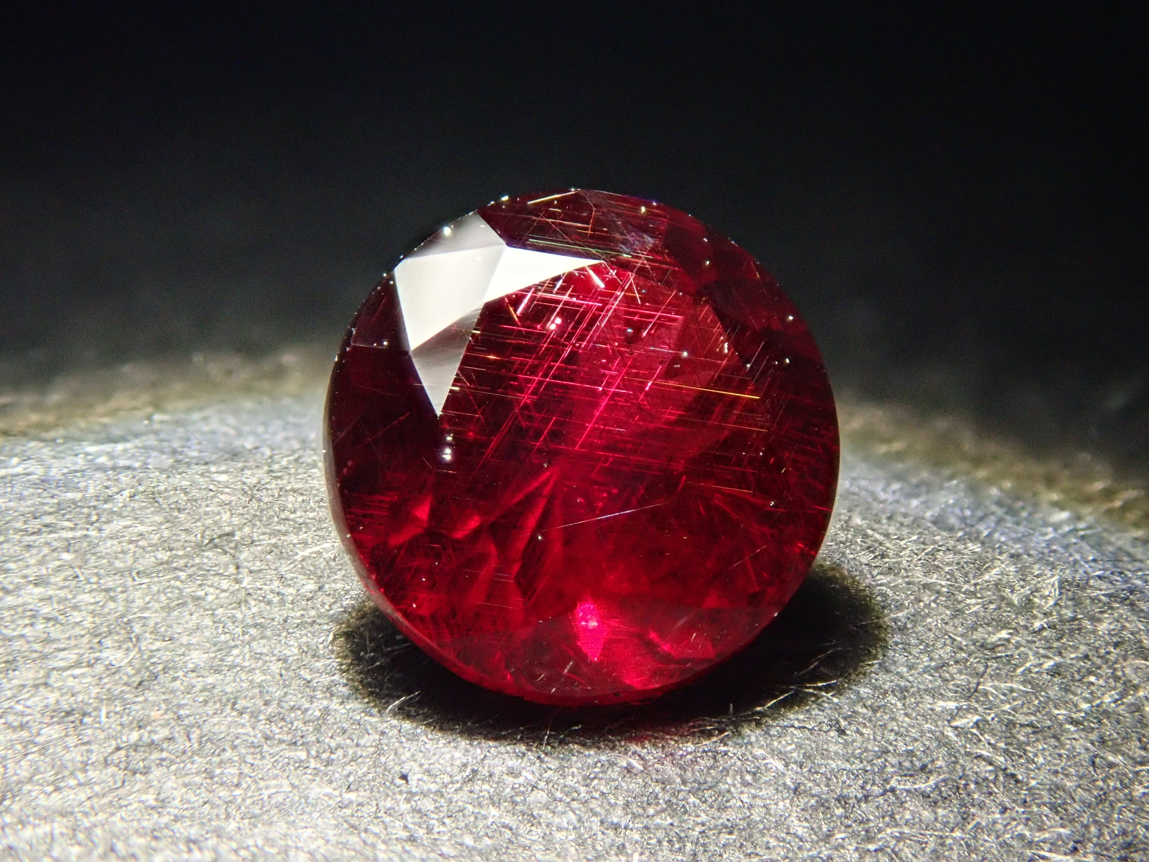 【1/31 22時販売】アメリカ産アントヒルガーネット 5.0mm/0.641ctルース