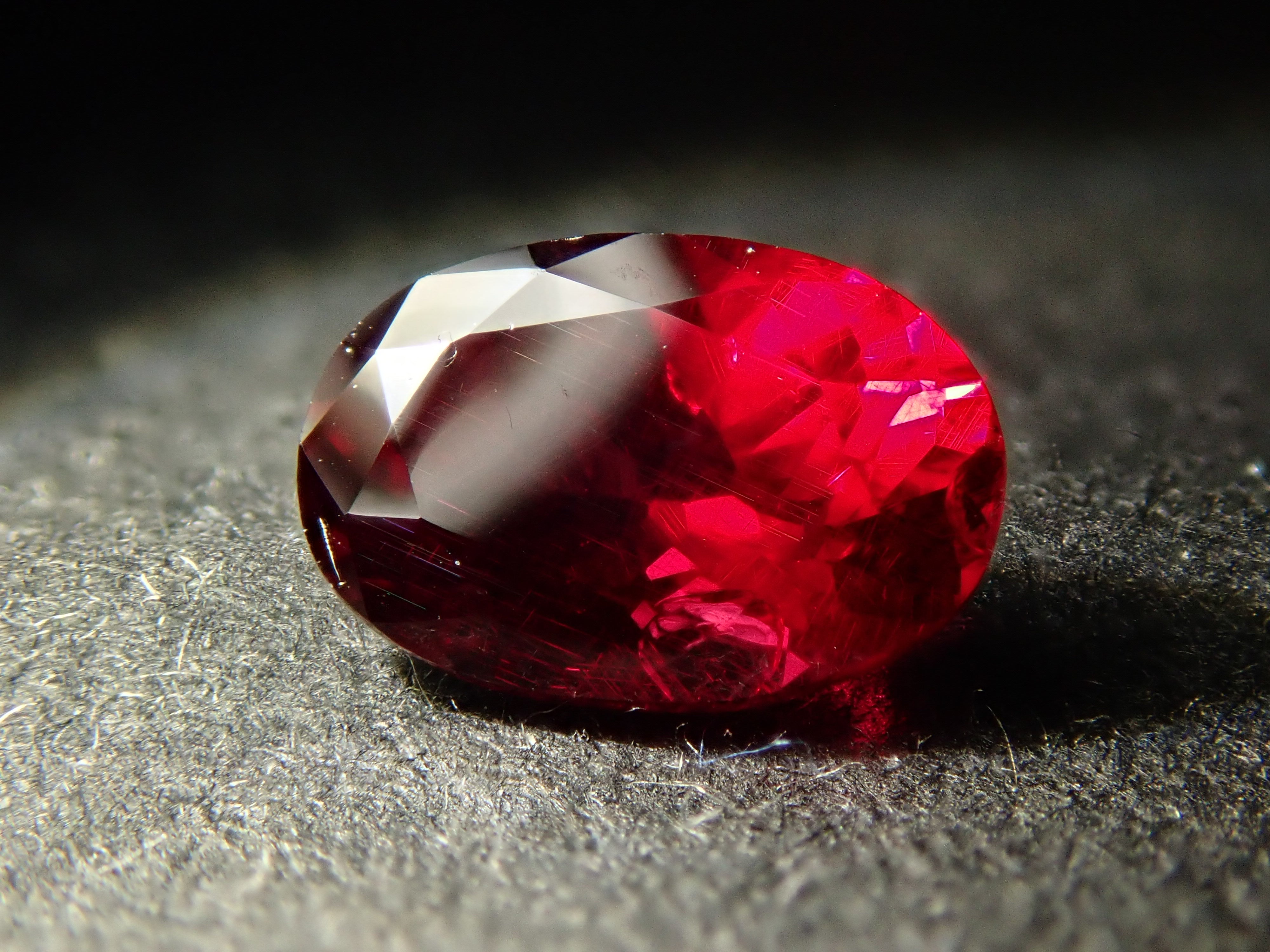 Anthill garnet from the USA (with forsterite) 0.578ct loose