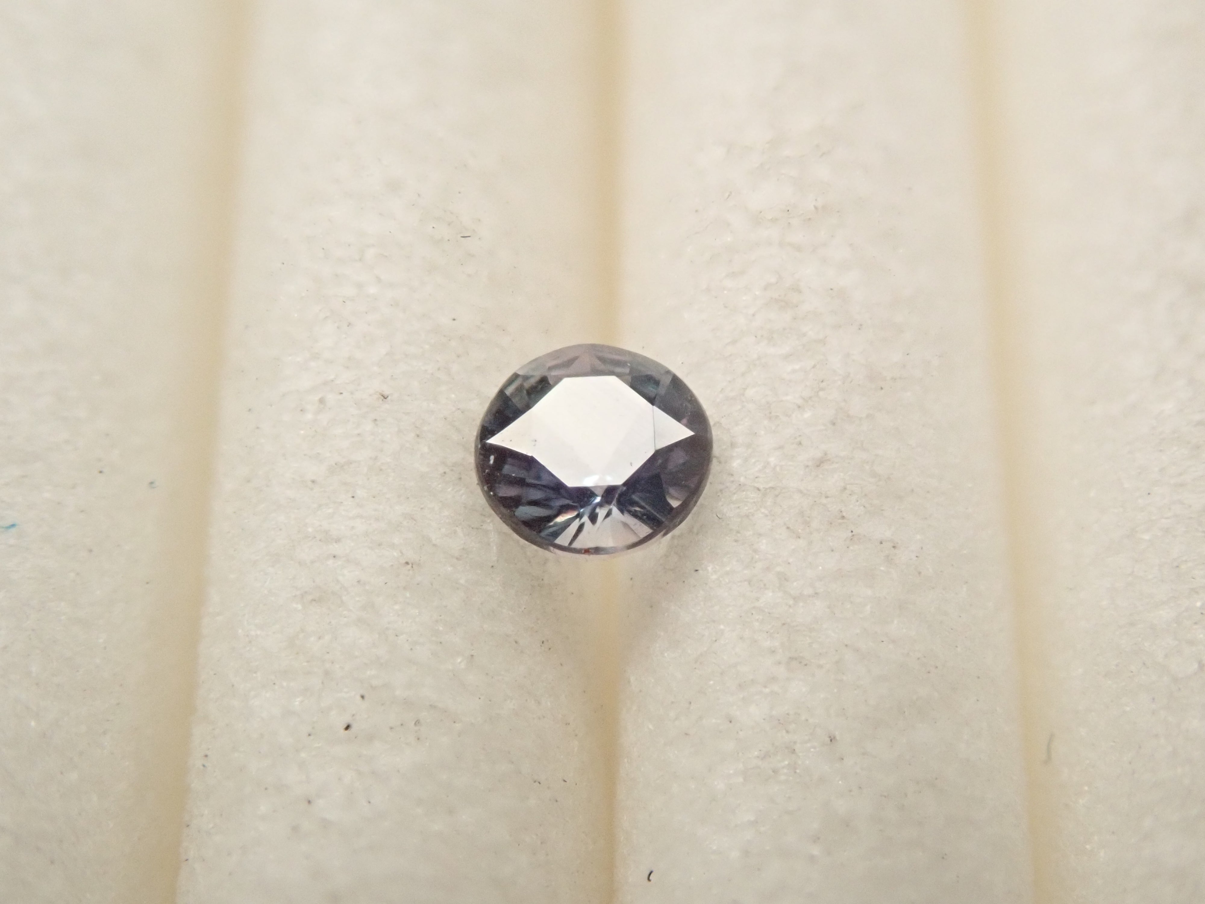 【2/1 22時販売】ロシア産アレキサンドライト 2.4mm/0.061ctルース