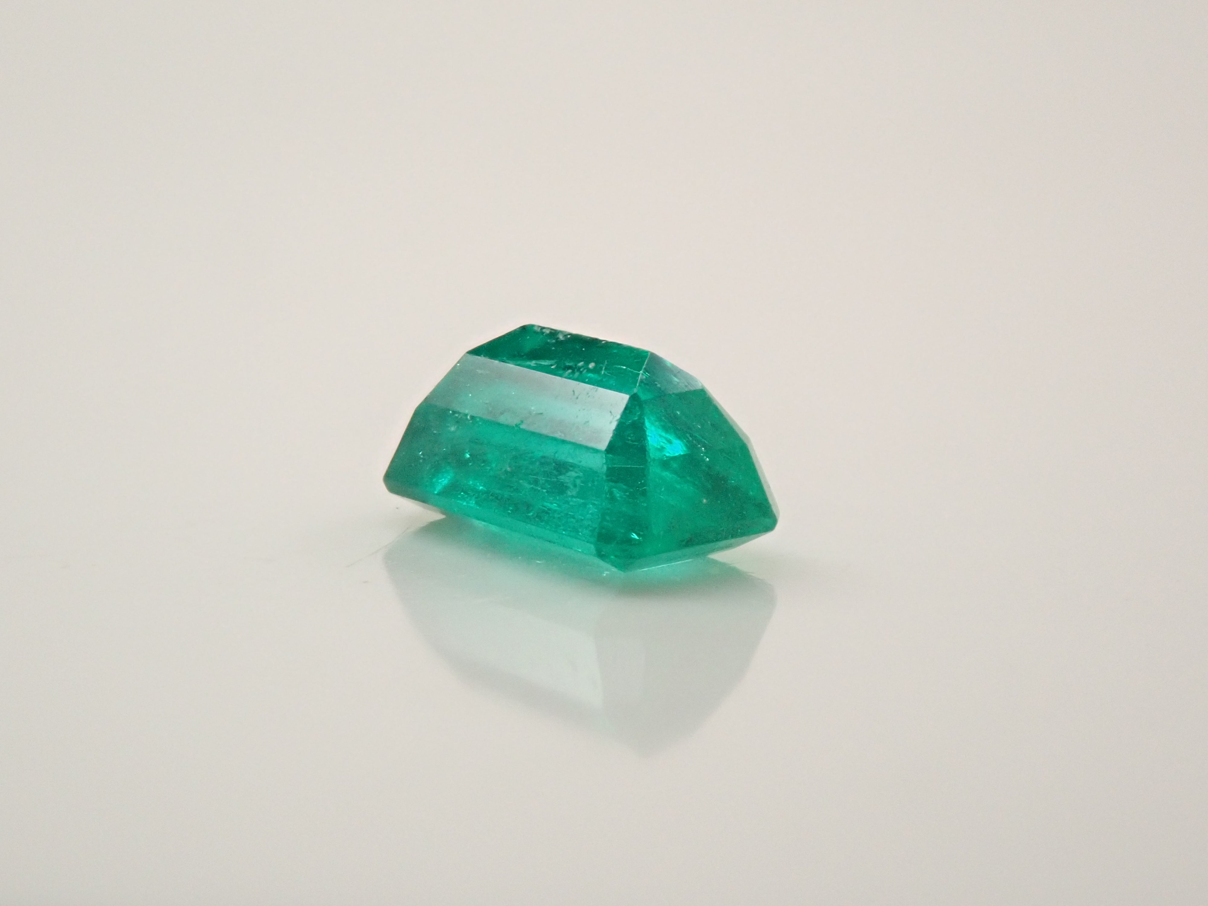 [On Sale 2/1 at 10pm] Colombian Emerald 0.451ct Loose