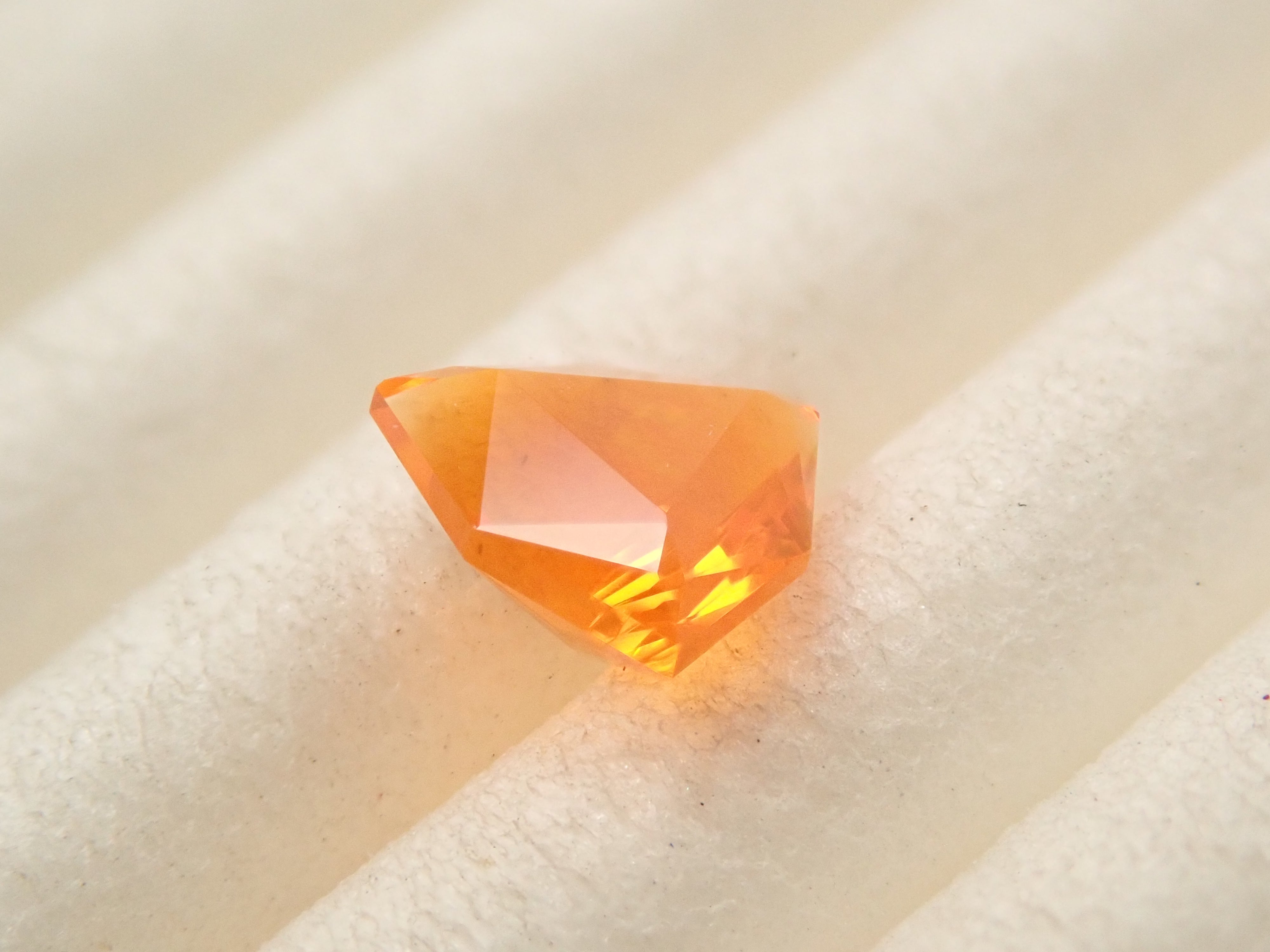 [12561096] Mexican Fire Opal 0.218ct Loose