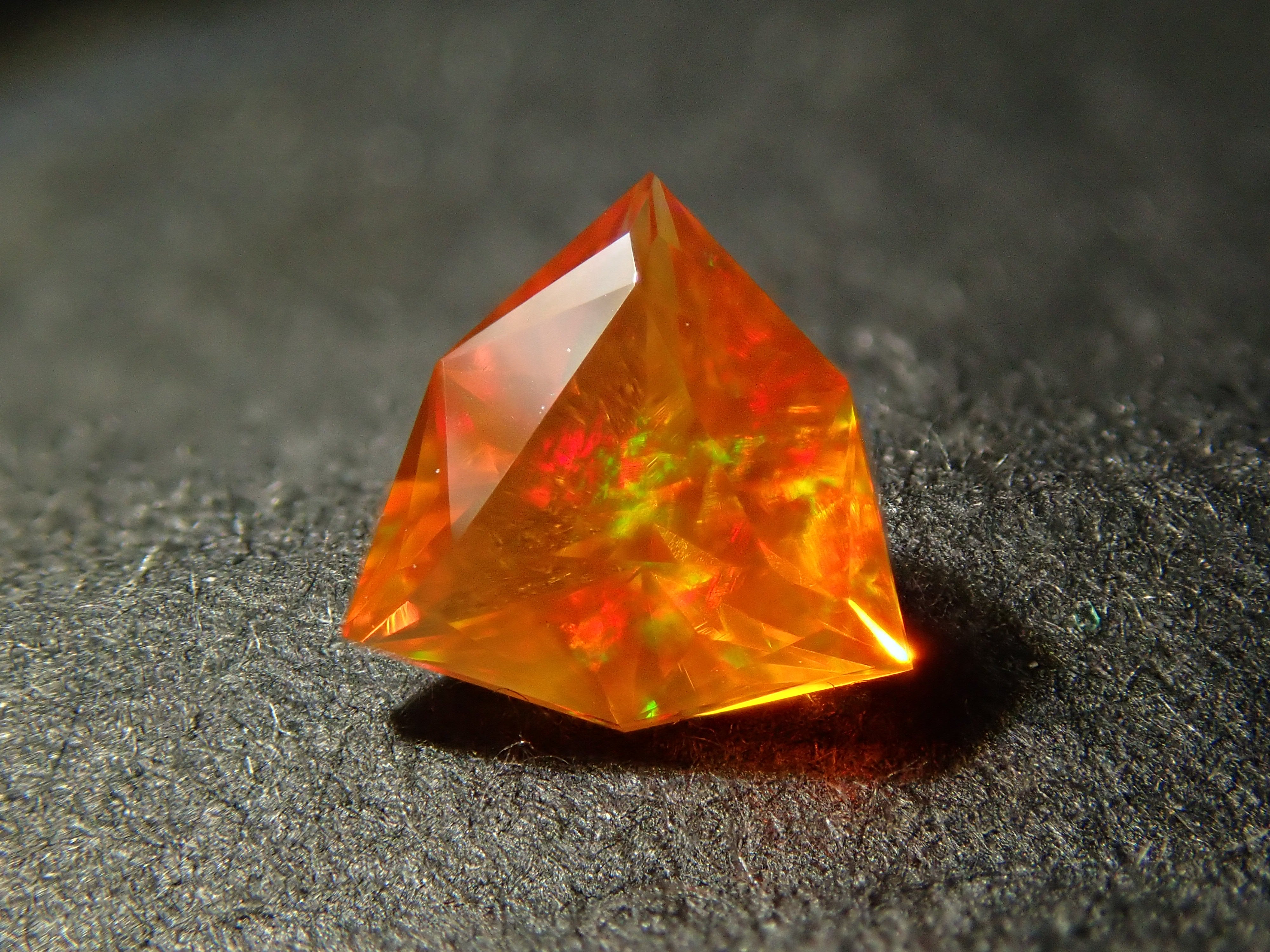 [12561096] Mexican Fire Opal 0.218ct Loose