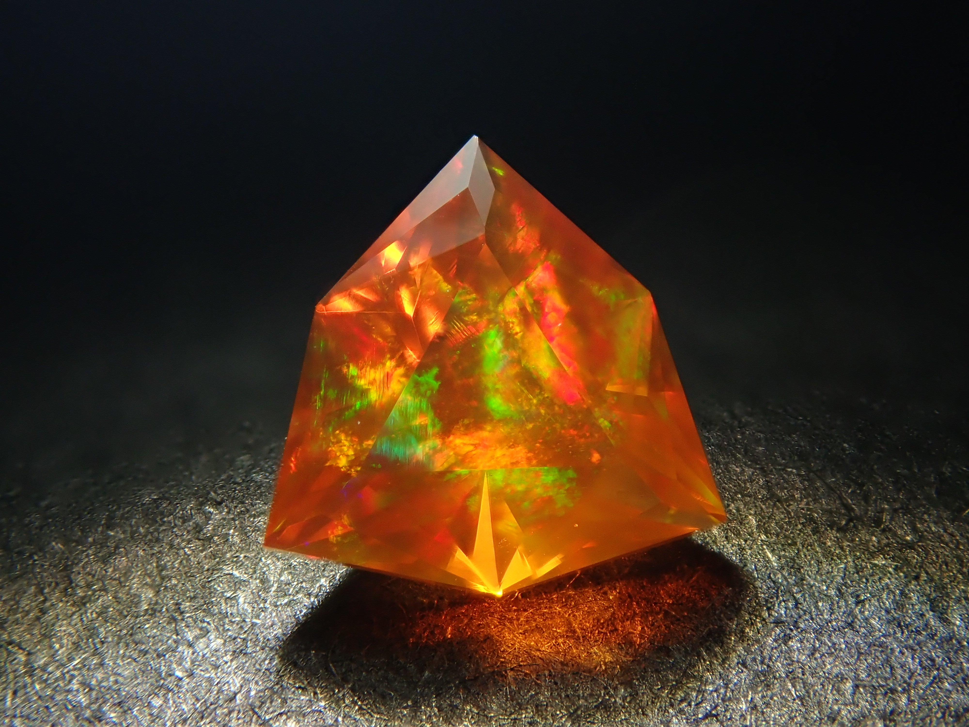 [12561096] Mexican Fire Opal 0.218ct Loose