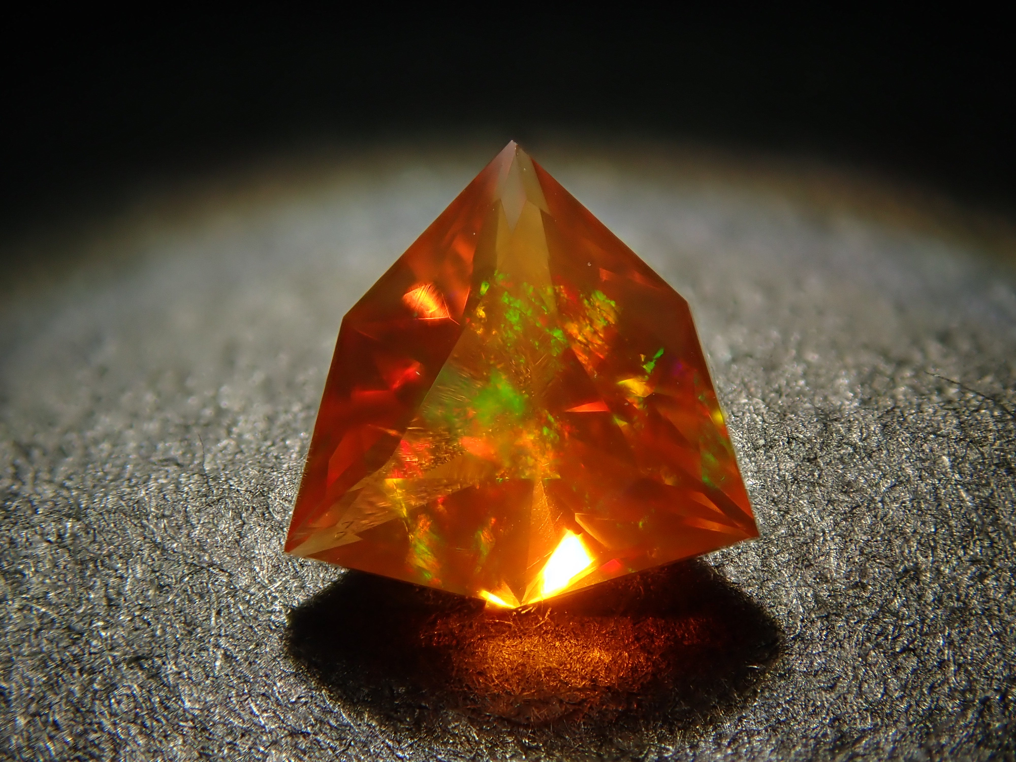 [12561096] Mexican Fire Opal 0.218ct Loose
