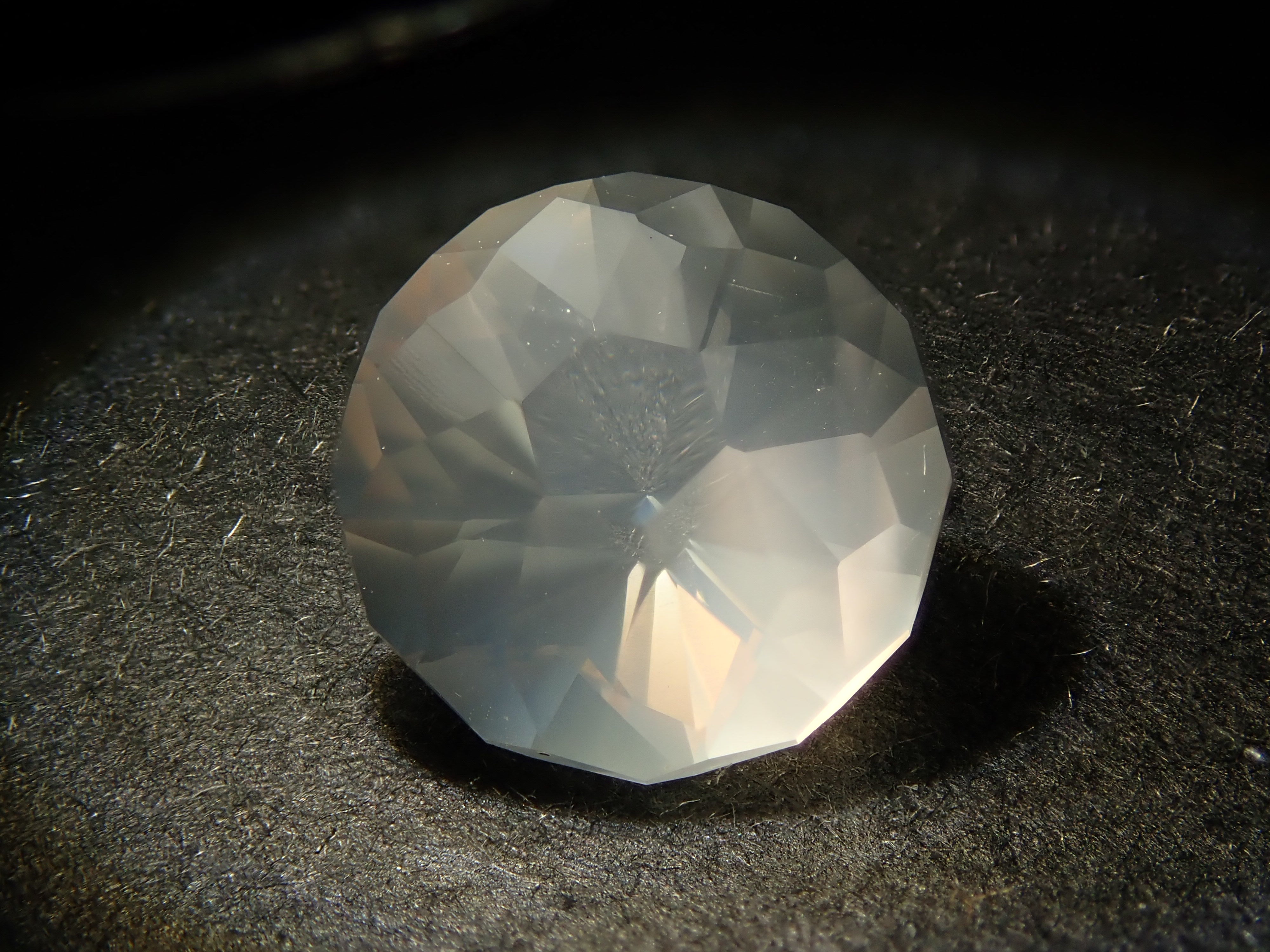 【2/1 22時販売】スリランカ産ムーンストーン 7.2mm/1.342ctルース