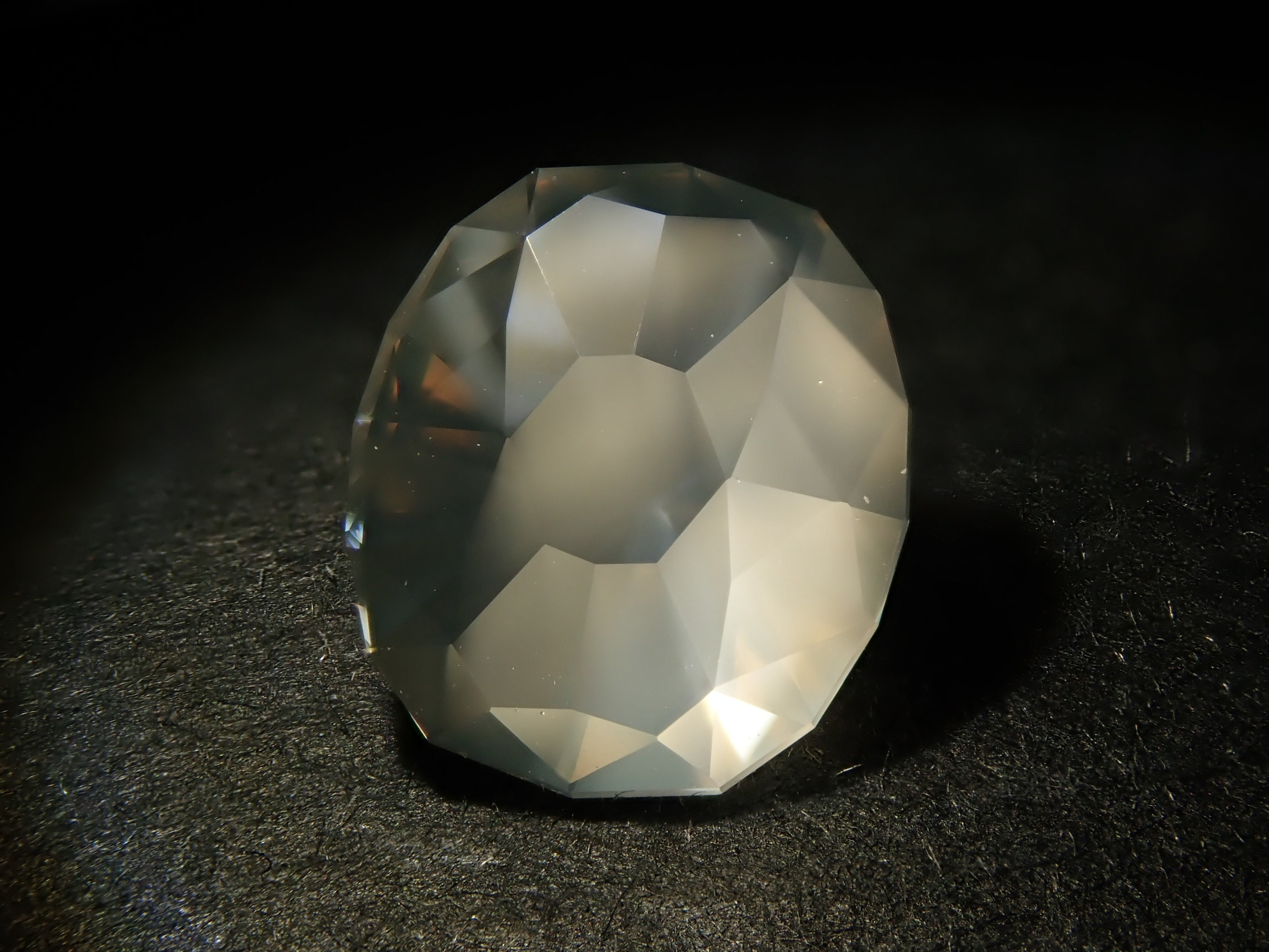 12561239掲載】スリランカ産ムーンストーン 1.578ctルース