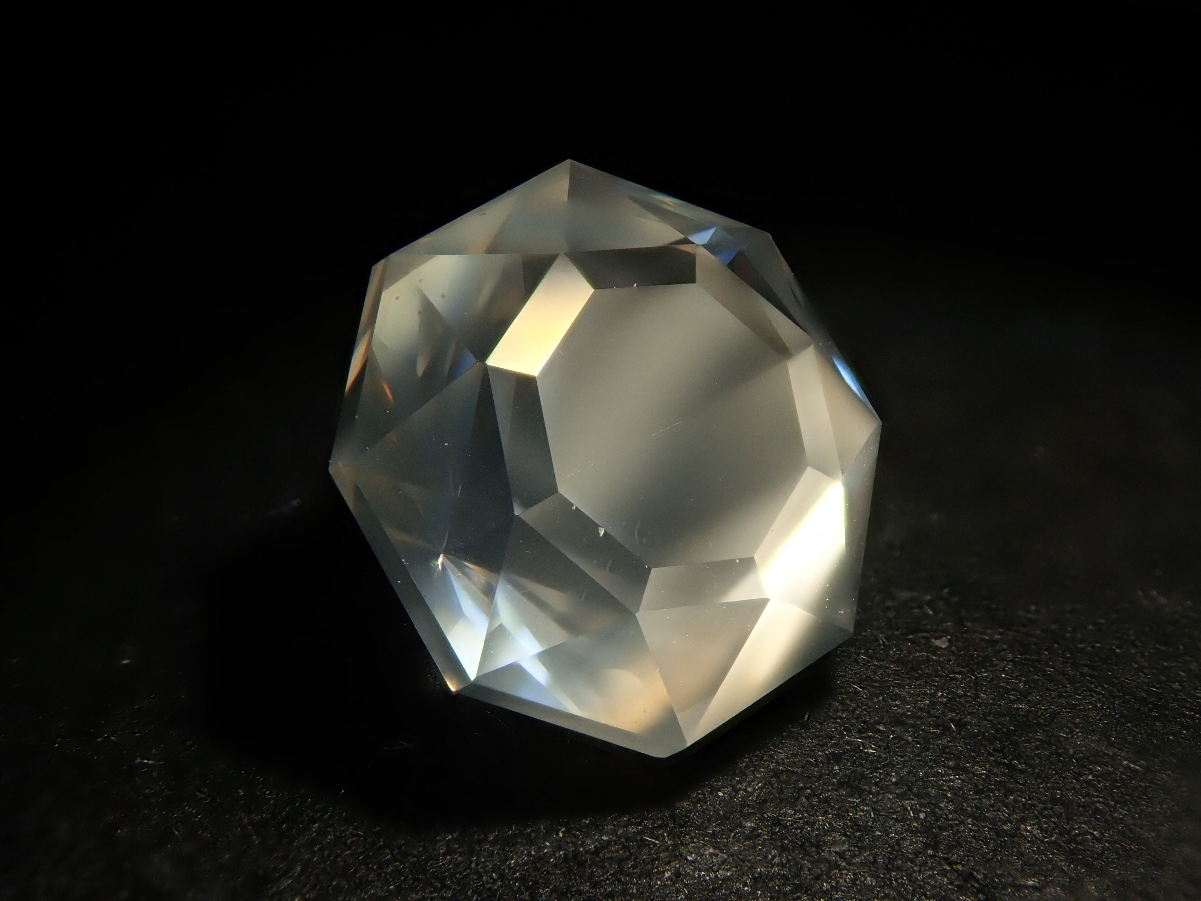 12561243掲載】スリランカ産ムーンストーン 1.487ctルース