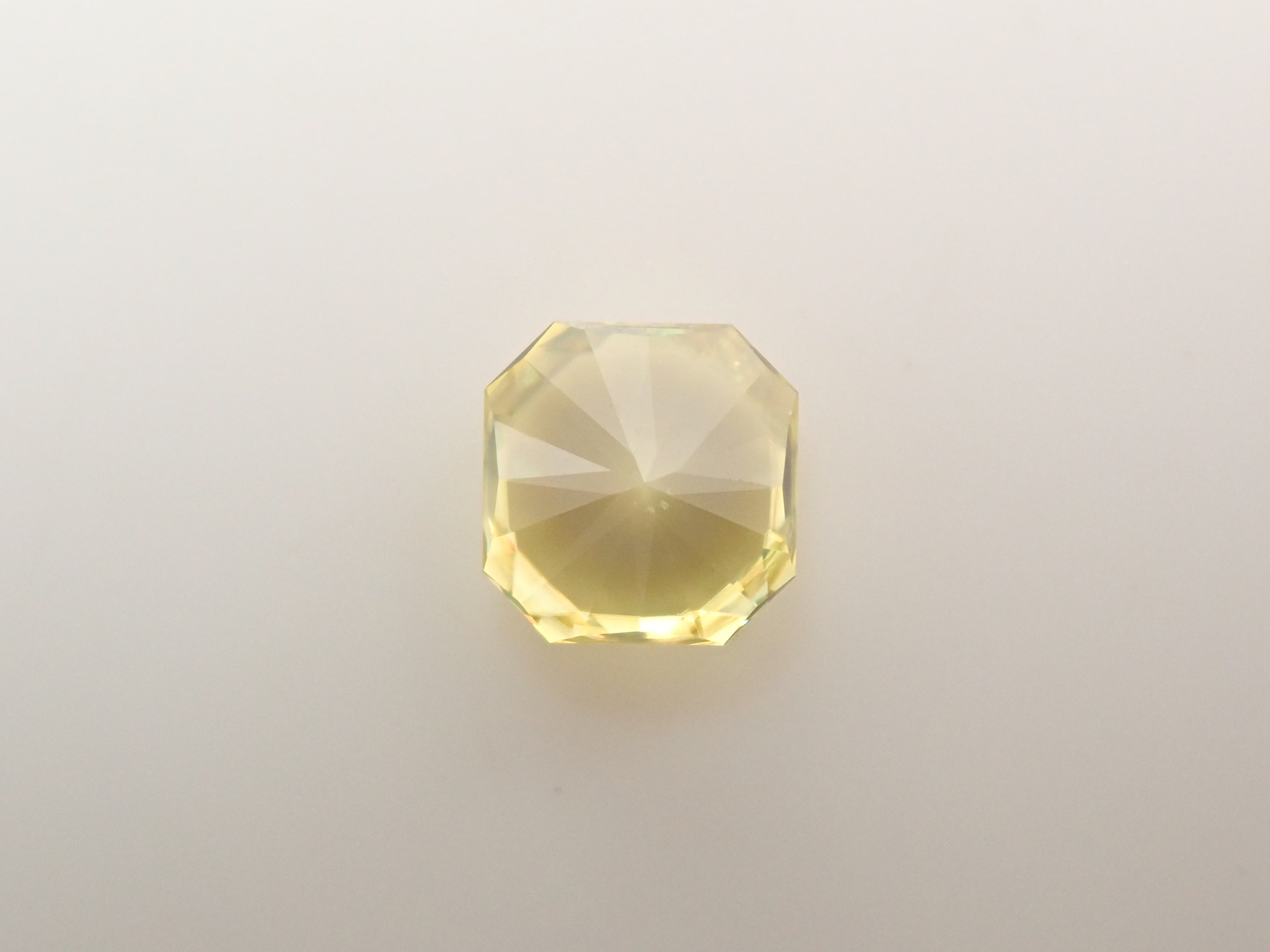 【#202607 Akihabara Popup On Loan】【12561118 Listed】Zimbabwean Sphene 0.477ct Loose