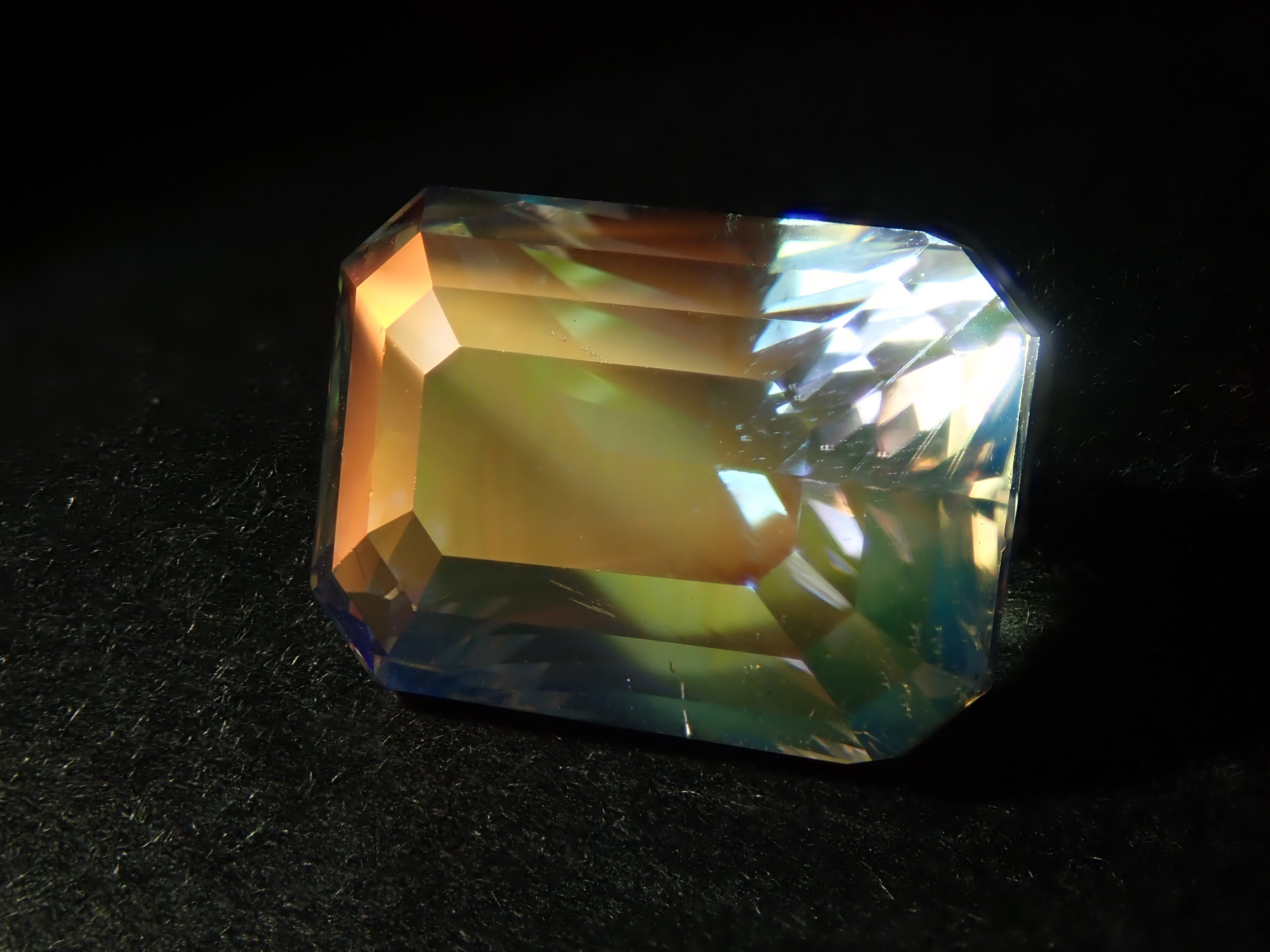 Madagascar Andesine Labradorite (commonly known as Rainbow Moonstone) 4.867ct Loose Stone