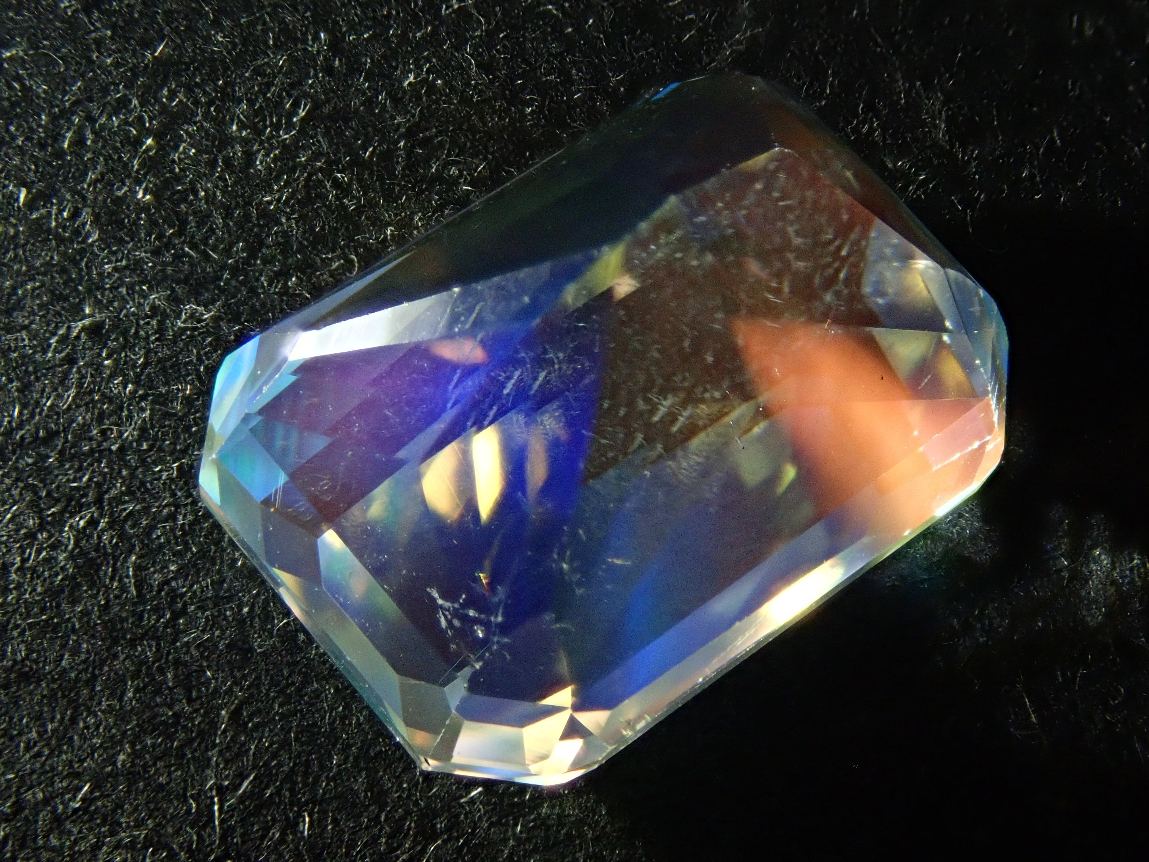 Madagascar Andesine Labradorite (commonly known as Rainbow Moonstone) 4.867ct Loose Stone