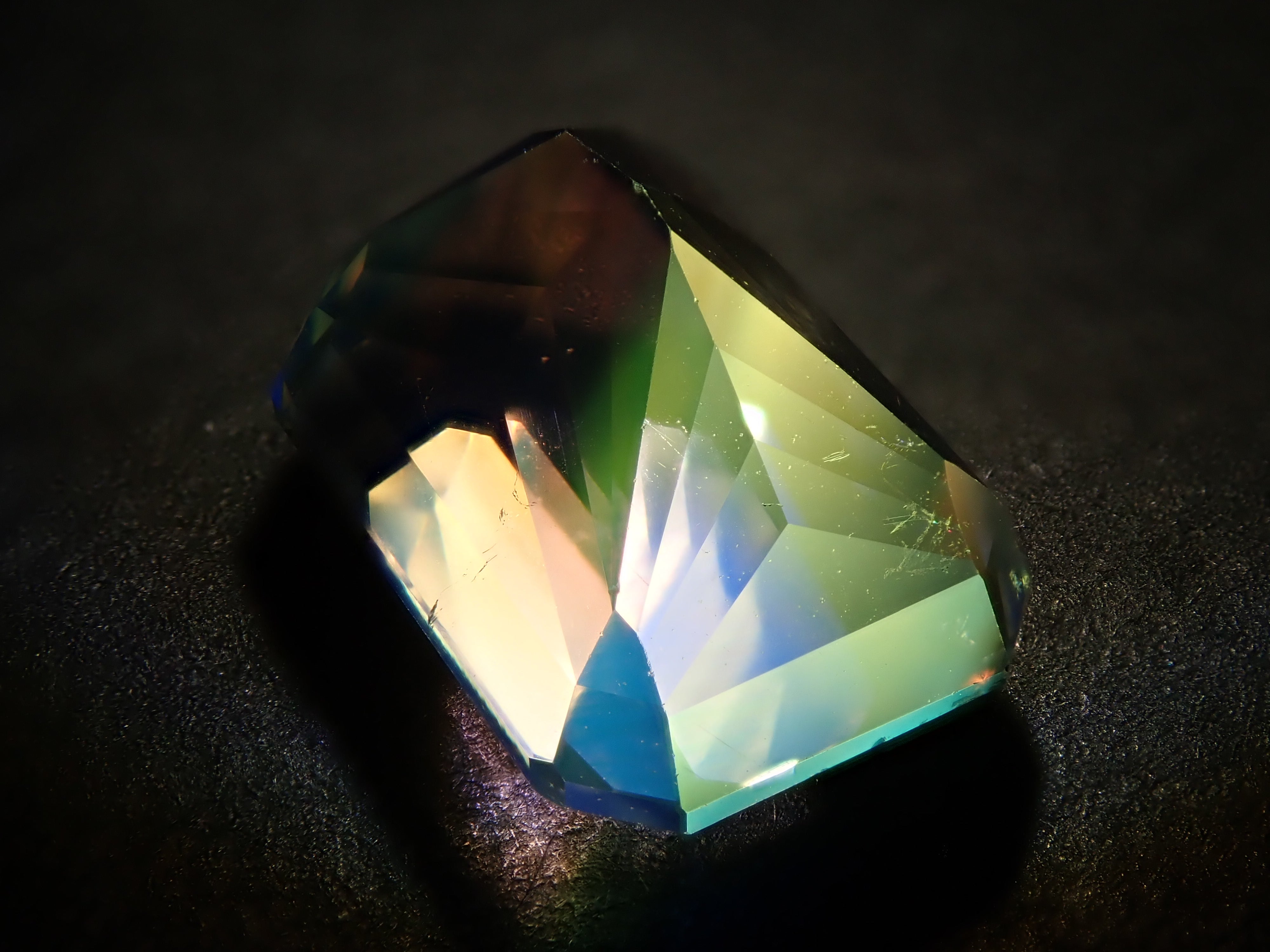 Madagascar Andesine Labradorite (commonly known as Rainbow Moonstone) 4.867ct Loose Stone