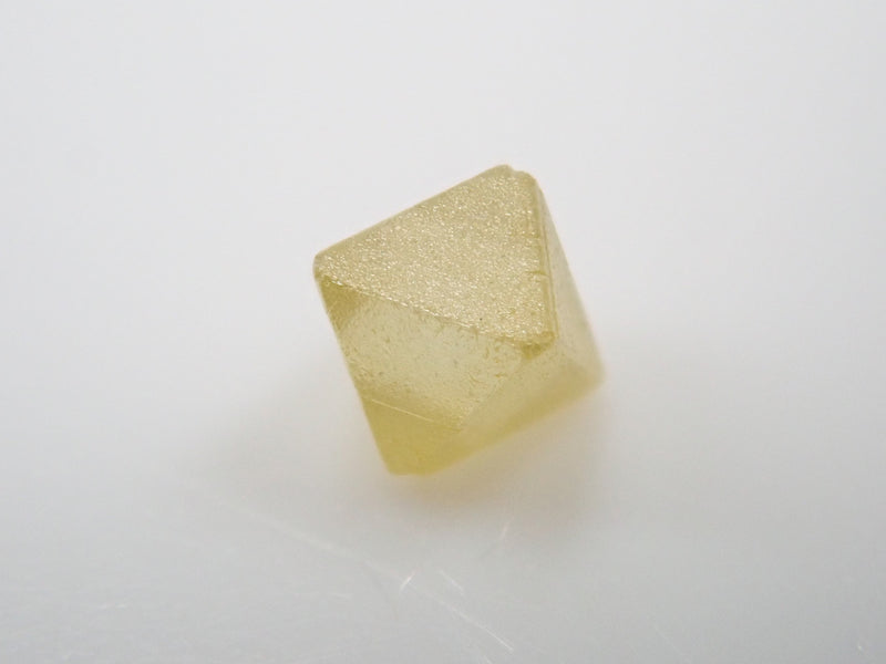 イエローダイヤモンド原石（ソーヤブル） 0.097ct原石